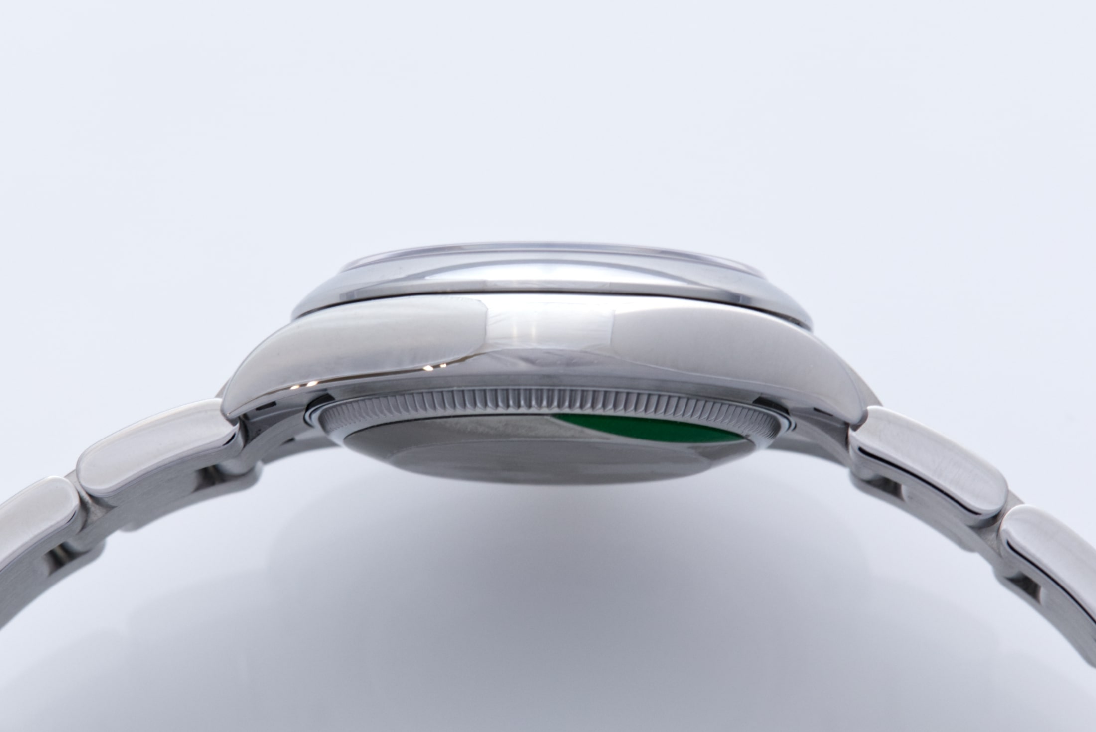 ロレックス　オイスター パーペチュアル 31のケースサイド