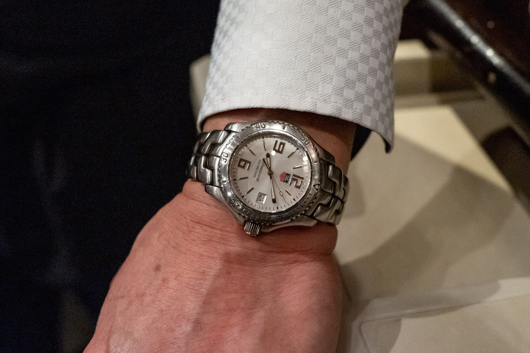 タグホイヤー　プロフェッショナル 200