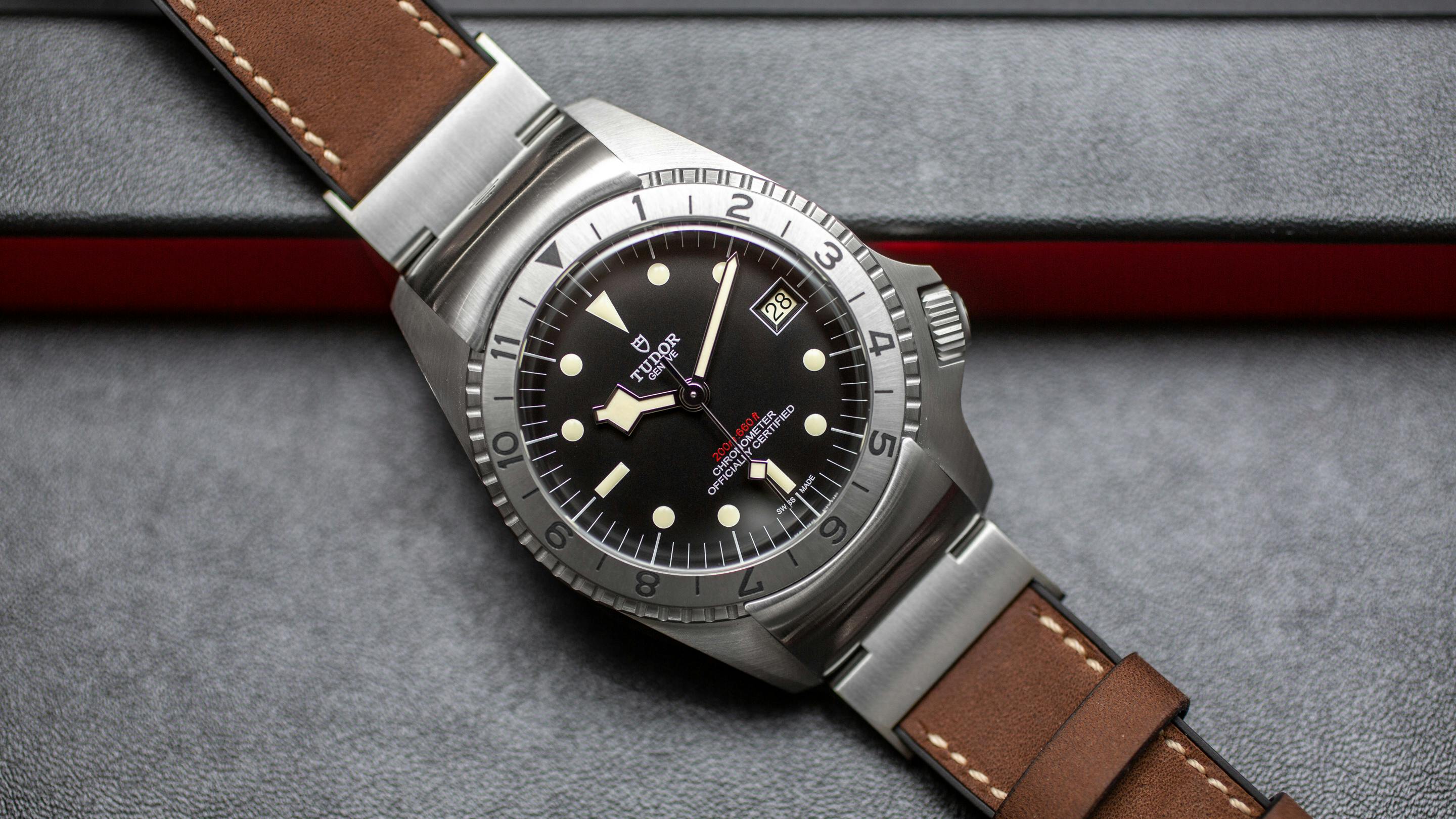 Hands-On: チューダー ブラックベイ P01 - Hodinkee Japan 