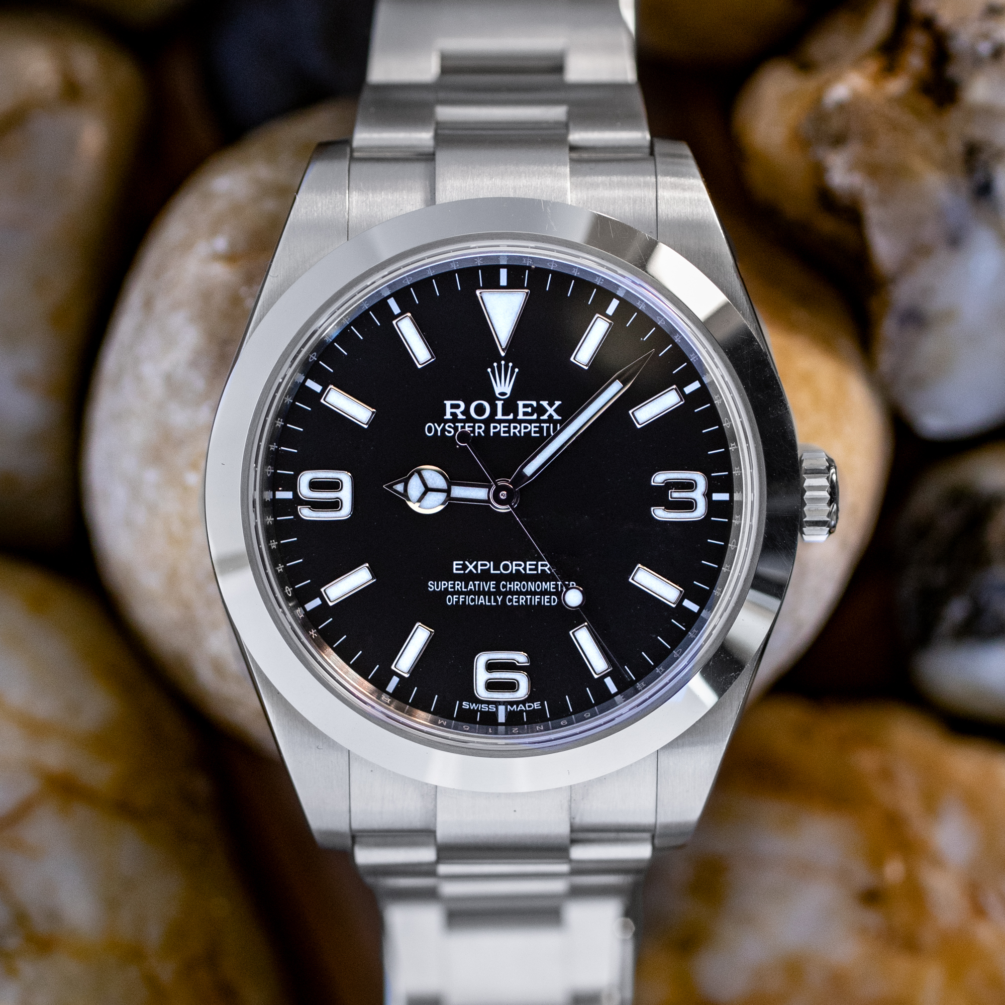 the rolex explorer reference 214270