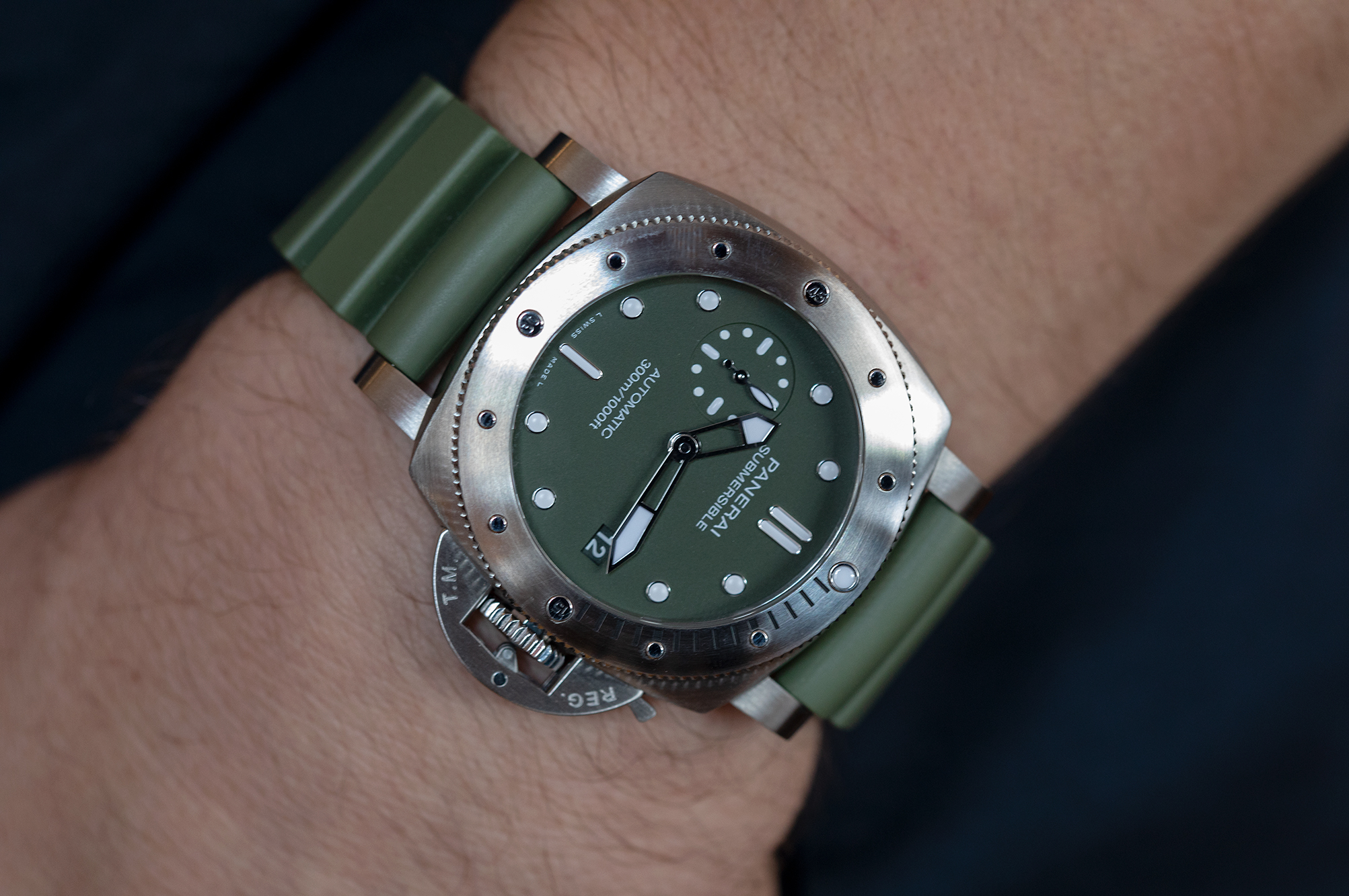 パネライ純正ラバーベルト　サブマーシブル47ミリ用　モスグリーン　未使用 パネライ純正ラバーベルト サブマーシブル47ミリ用 モスグリーン 未