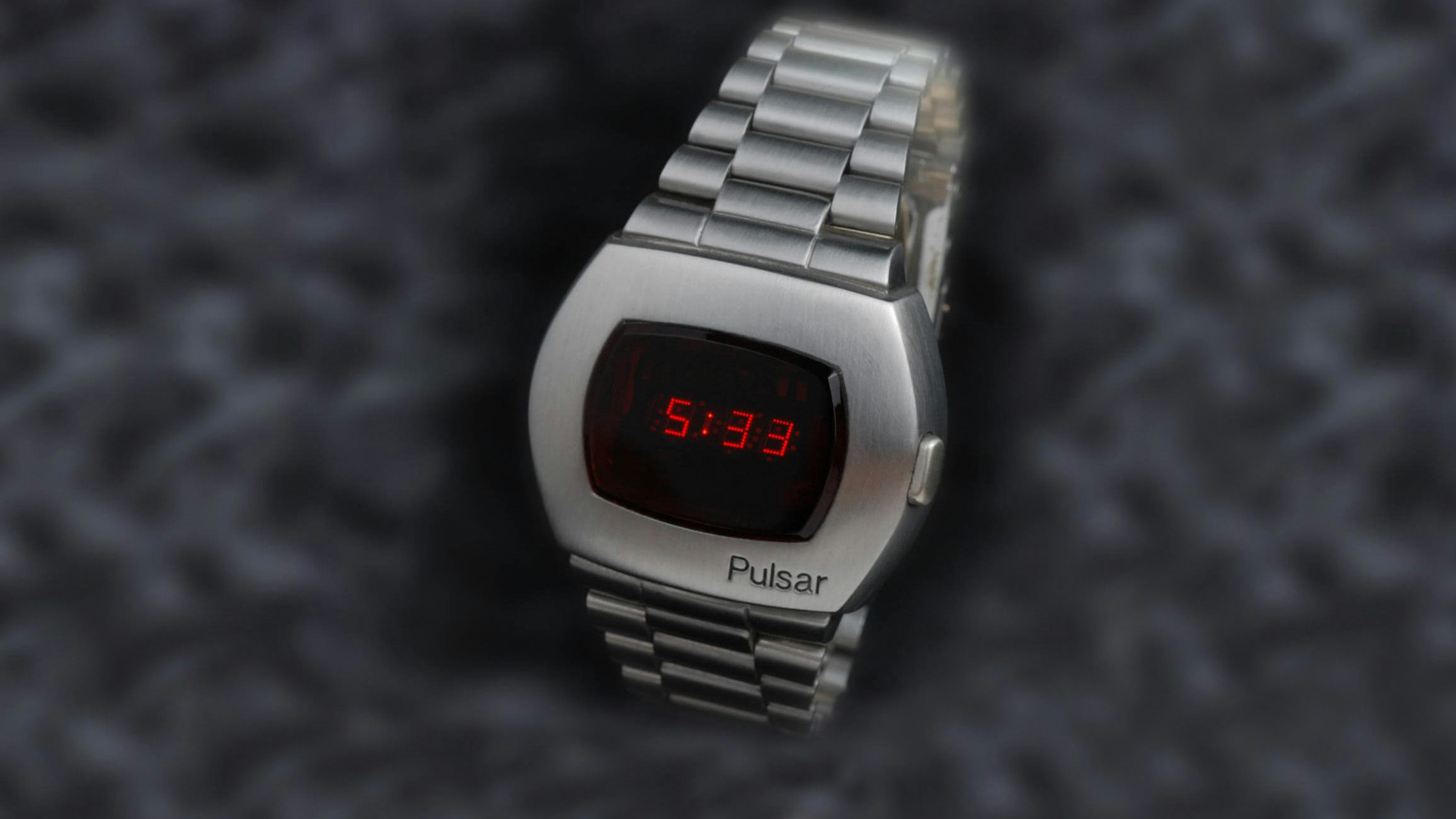 HAMILTON製の時計です。米国サンマイクロシステムズ社のロゴが入っています。