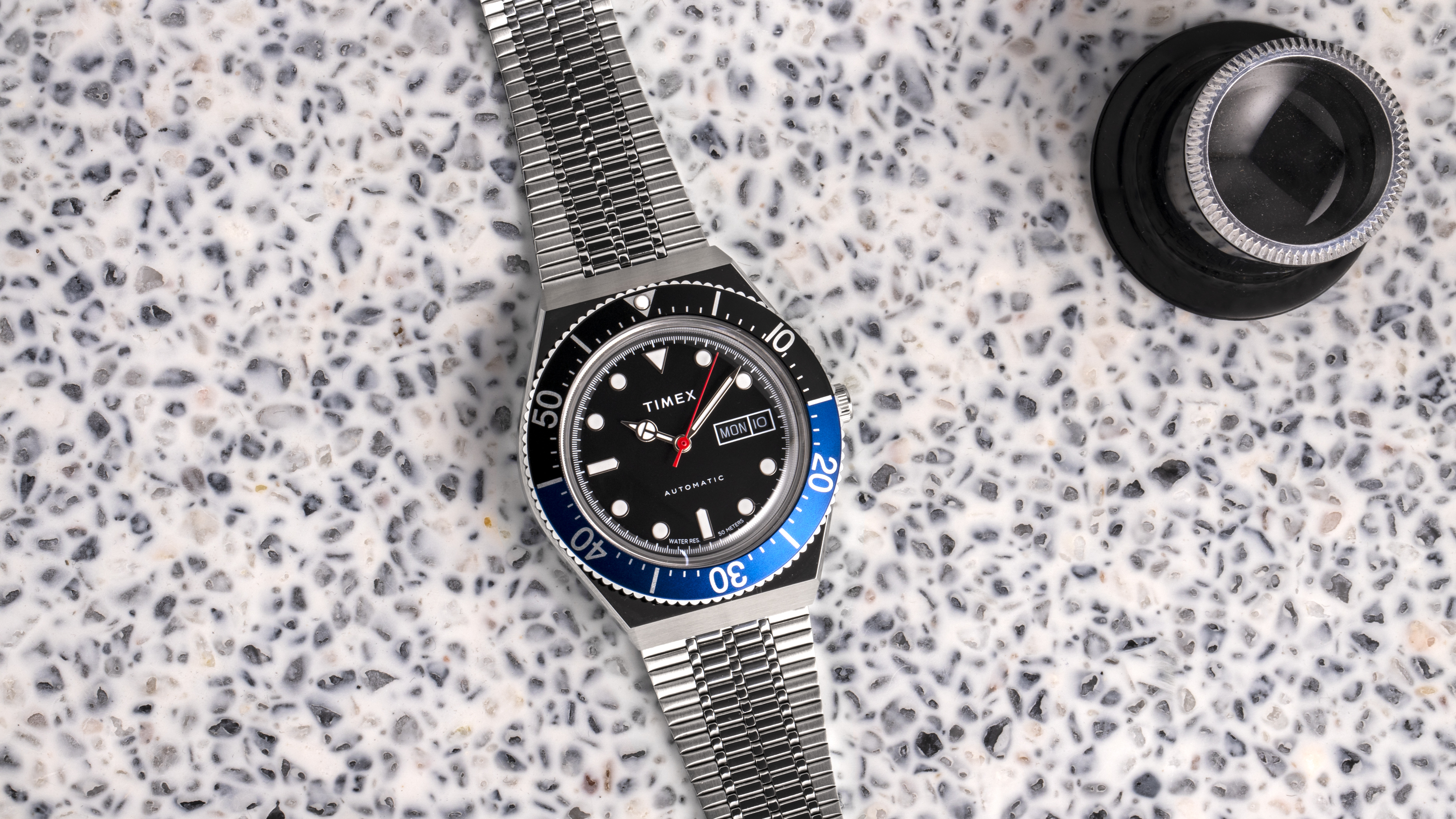 Introducing: タイメックス M79 オートマティック（編集部撮りおろし） - Hodinkee Japan （ホディンキー 日本版）