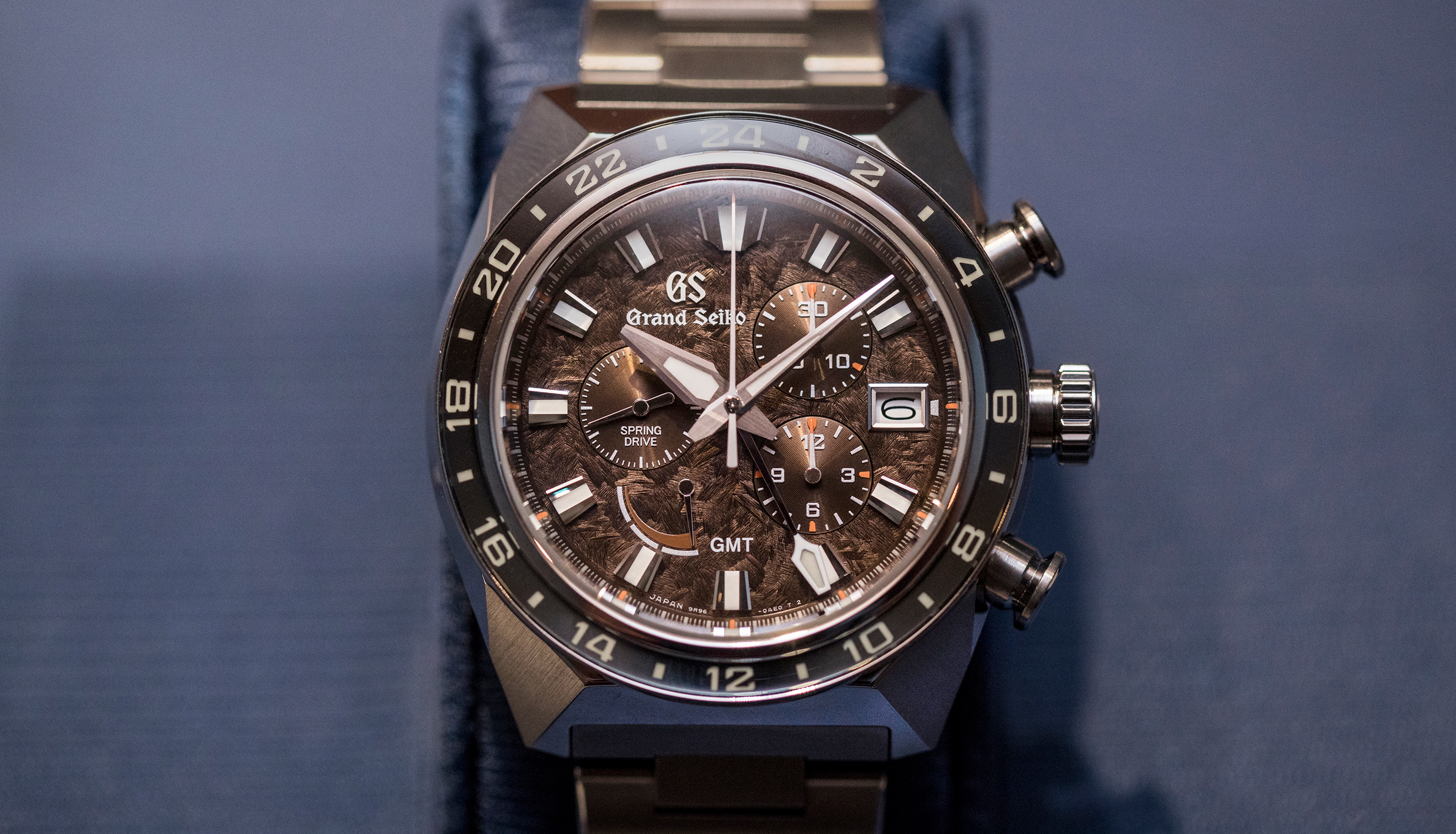 グランドセイコー スプリングドライブ周年記念限定クロノグラフgmt 高強度チタン製 Hodinkee Japan ホディンキー 日本版