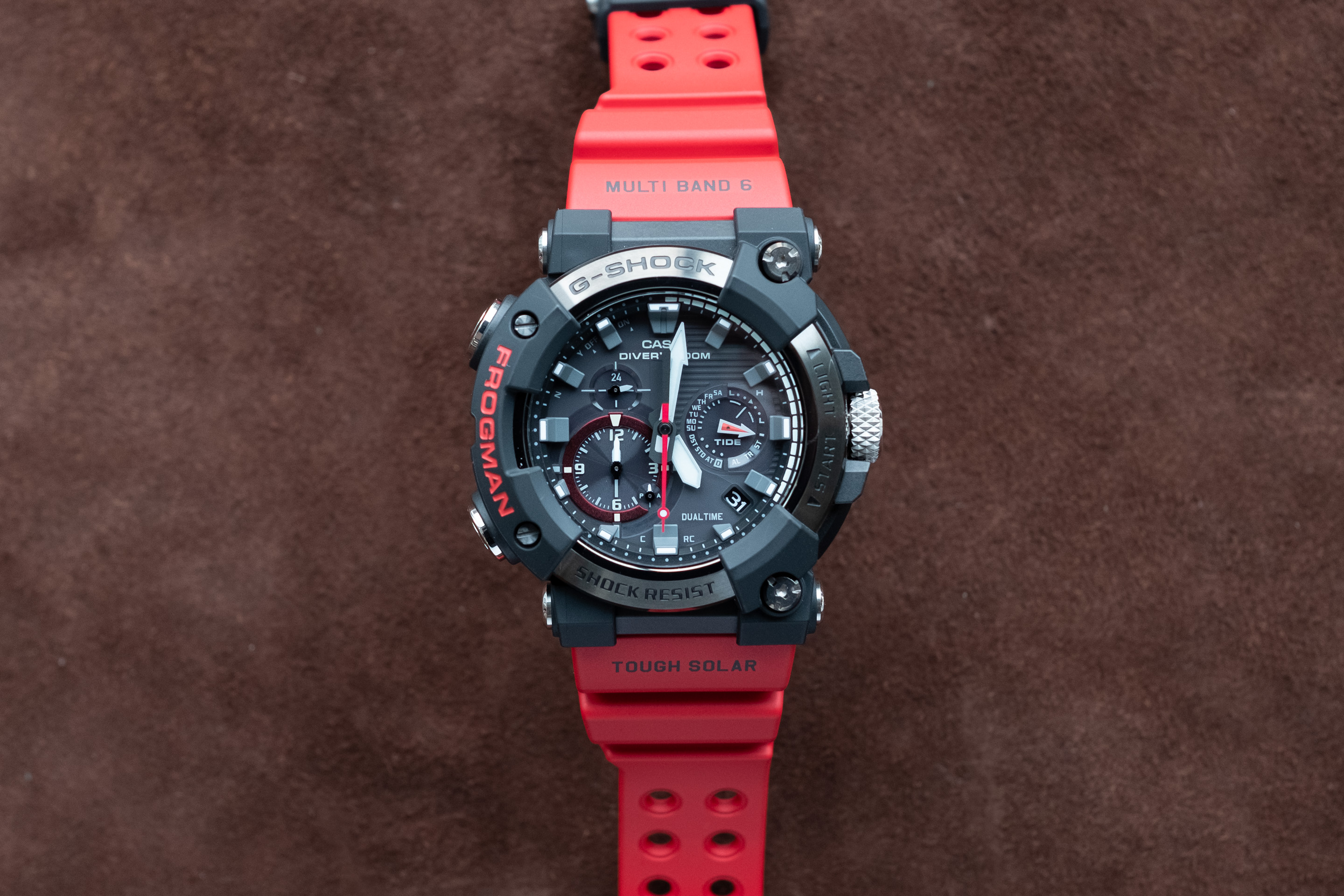 Introducing: G-SHOCK GWF-A1000 フロッグマン 初のアナログ