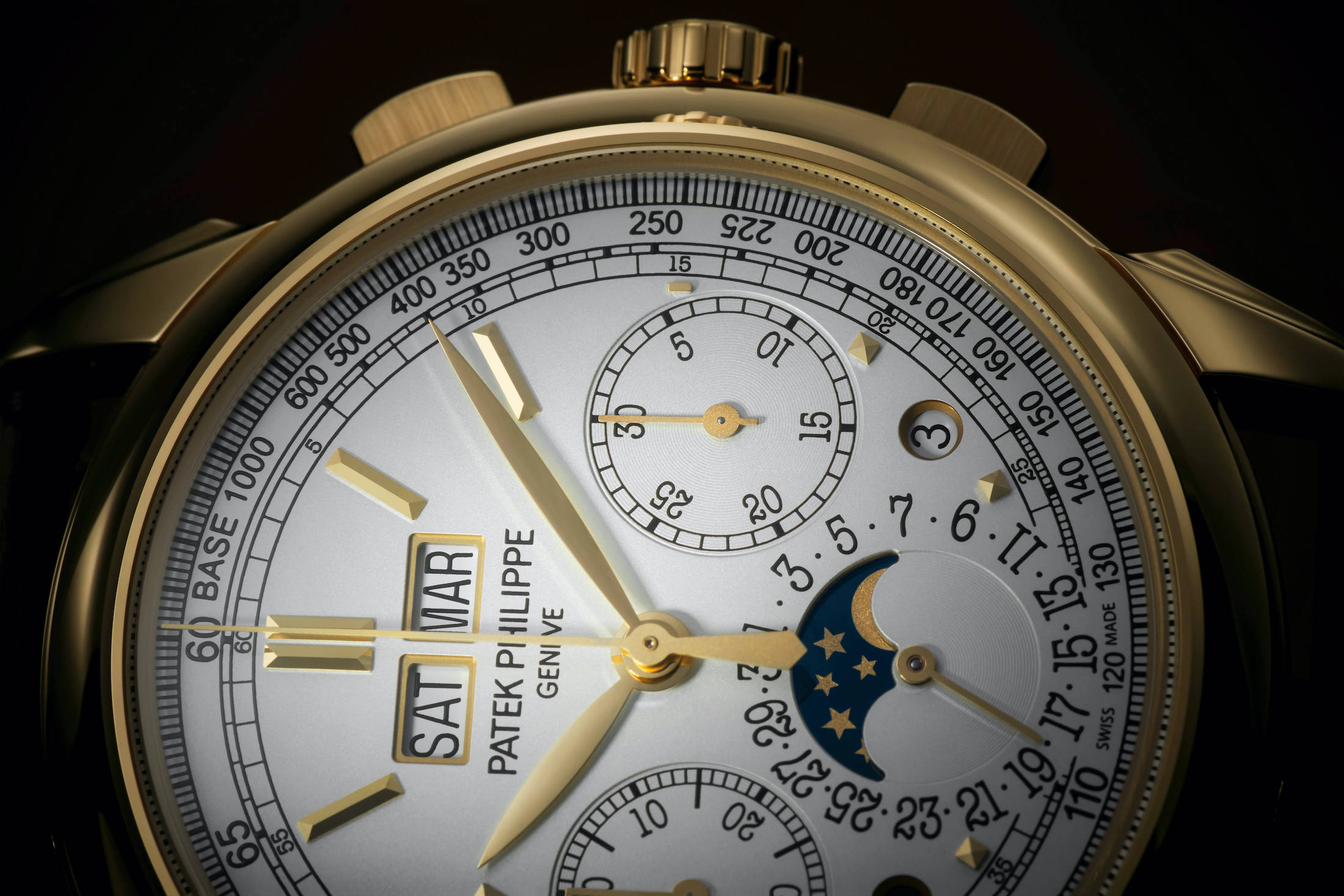 パテックフィリップ史上初チタン製Ref.5270がオークション出品