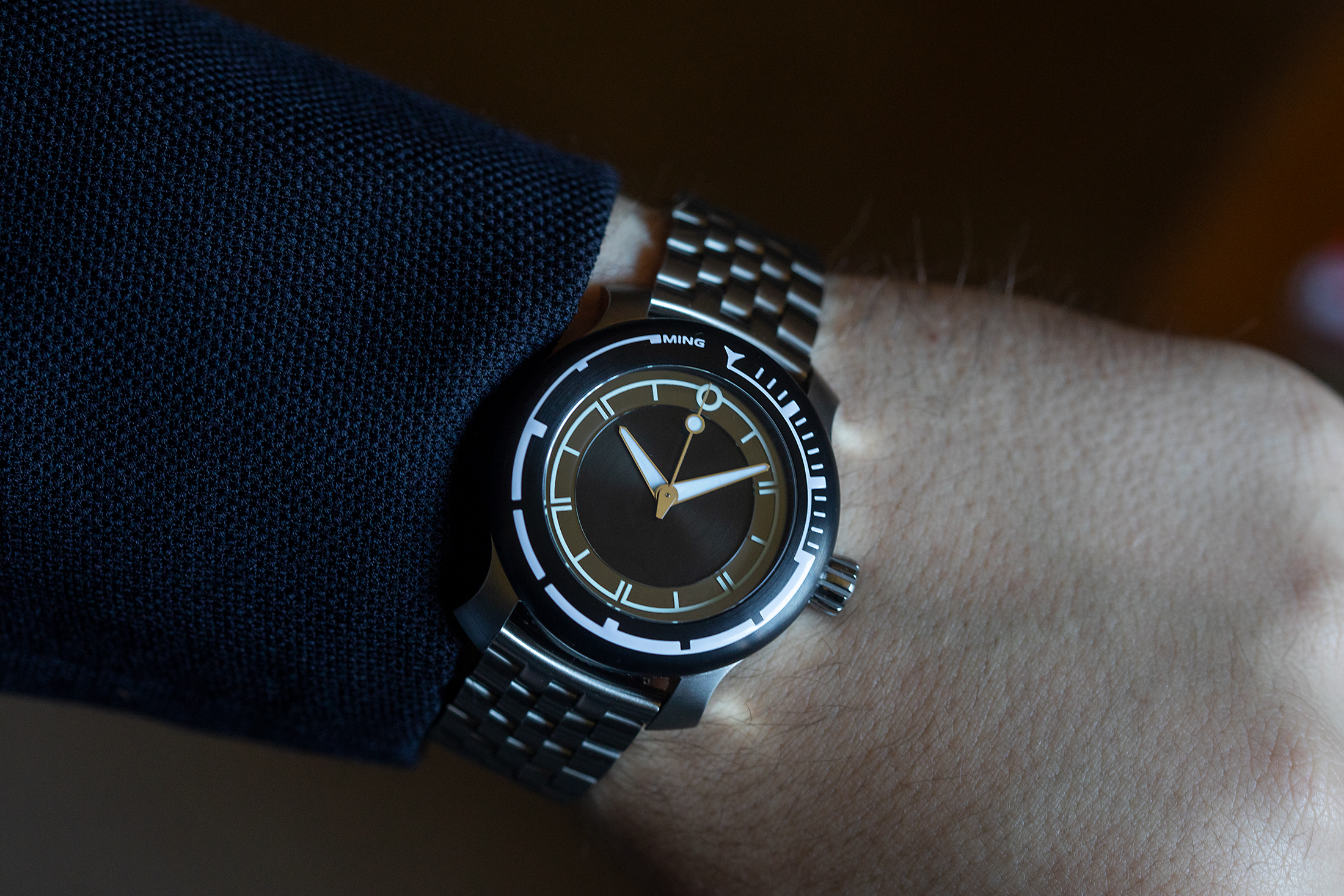 ミン 18 01 H41 チタン製ダイバーズウォッチを実機レビュー Hodinkee Japan ホディンキー 日本版