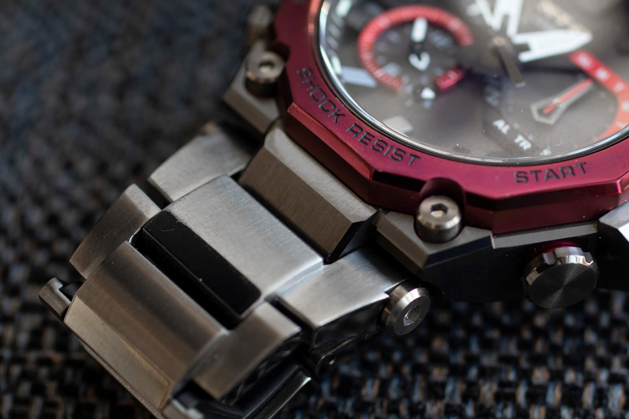 Hands-On: G-SHOCK MTG-B2000 2020年の新作を実機レビュー - Hodinkee