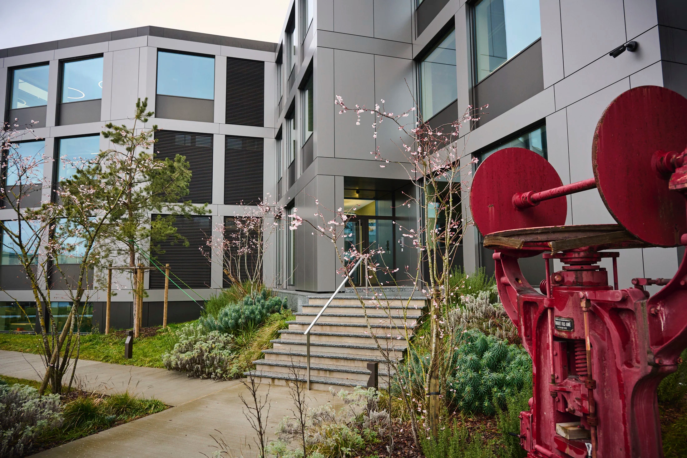 Les Cadraniers and Les Boîtiers de Genève