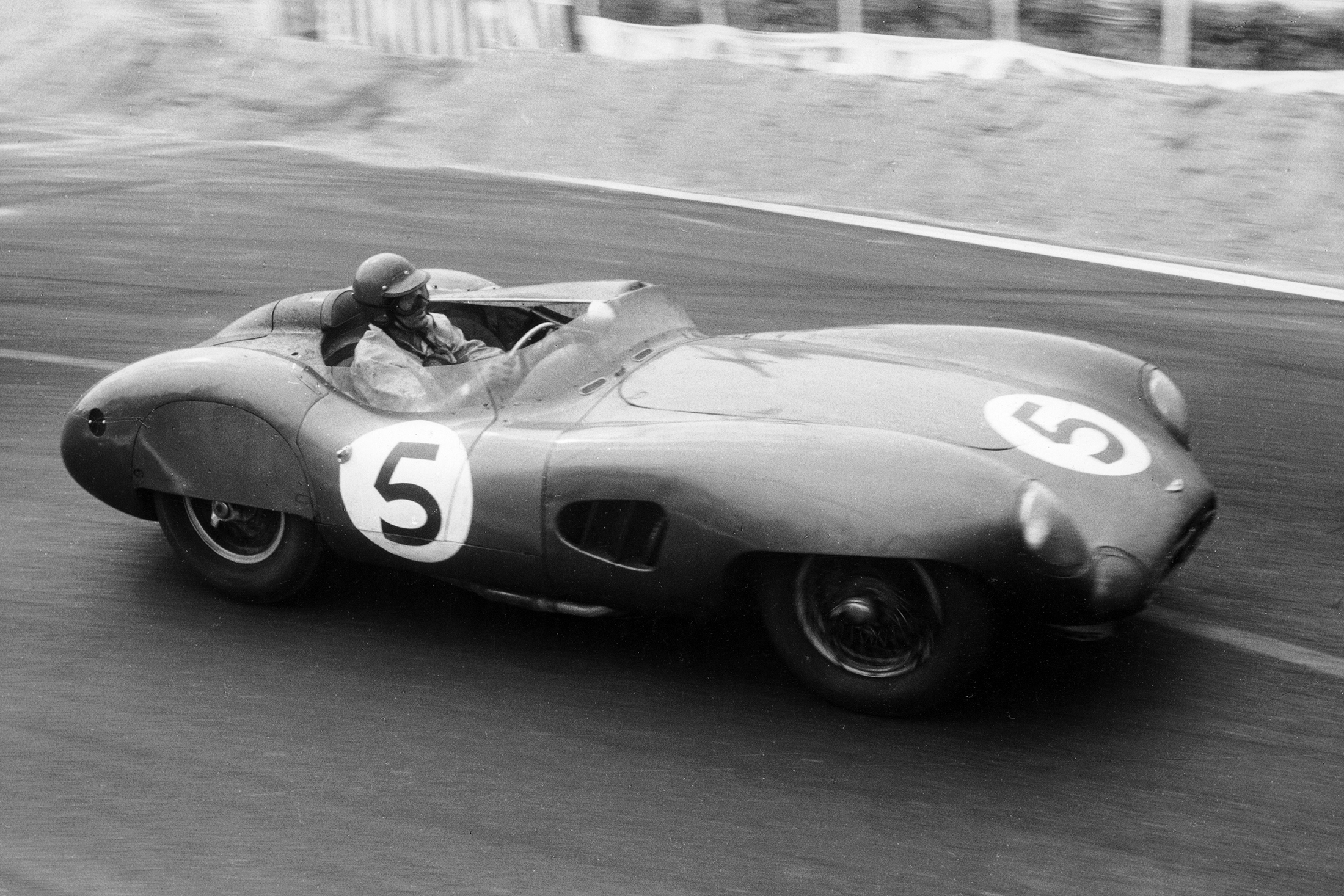 Found: キャロル・シェルビーが1959年のル・マン24時間レースで獲得したパテック フィリップ - Hodinkee Japan （ホディンキー  日本版）