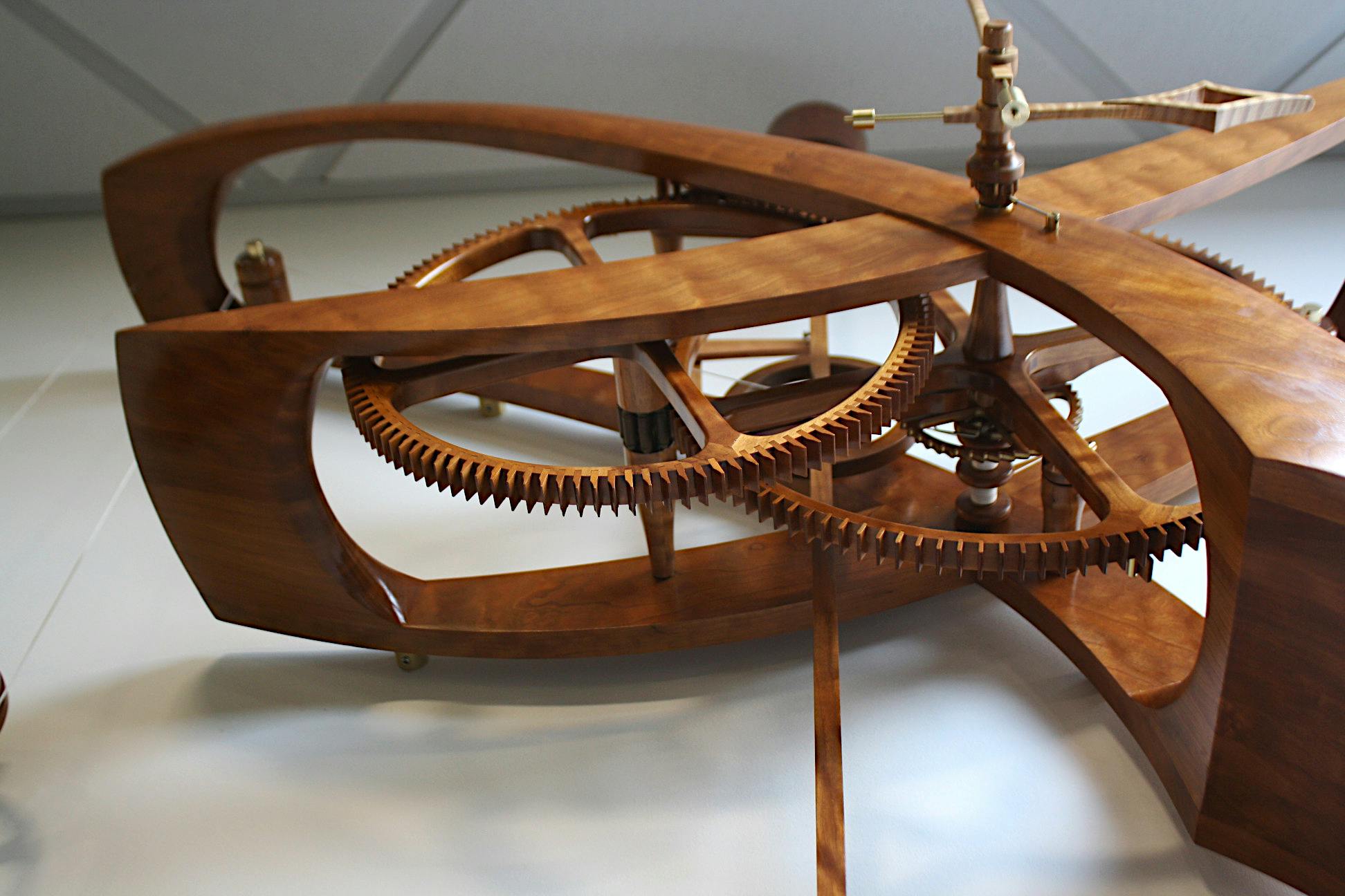 How They Made It: 300年の歴史を誇る木製の歯車たち - Hodinkee Japan