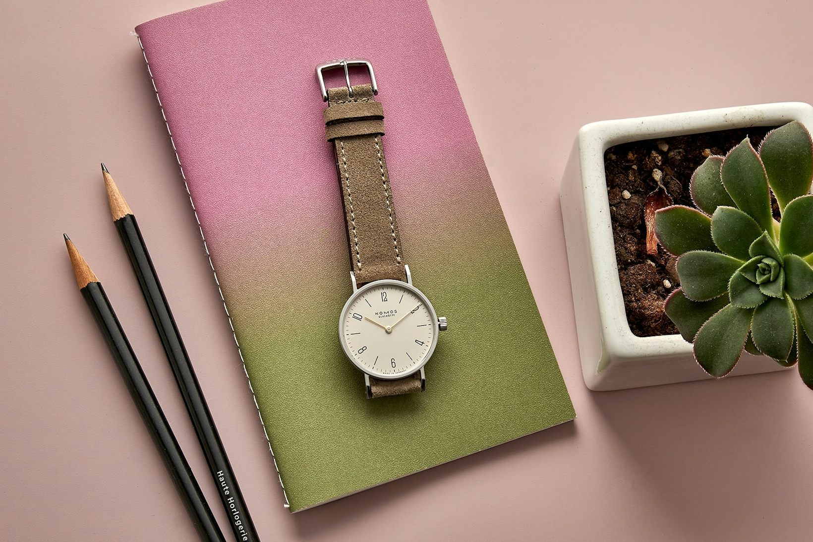 Editors' Picks: バレンタインデーのプレゼントでおすすめの腕時計6選 - Hodinkee Japan （ホディンキー 日本版）