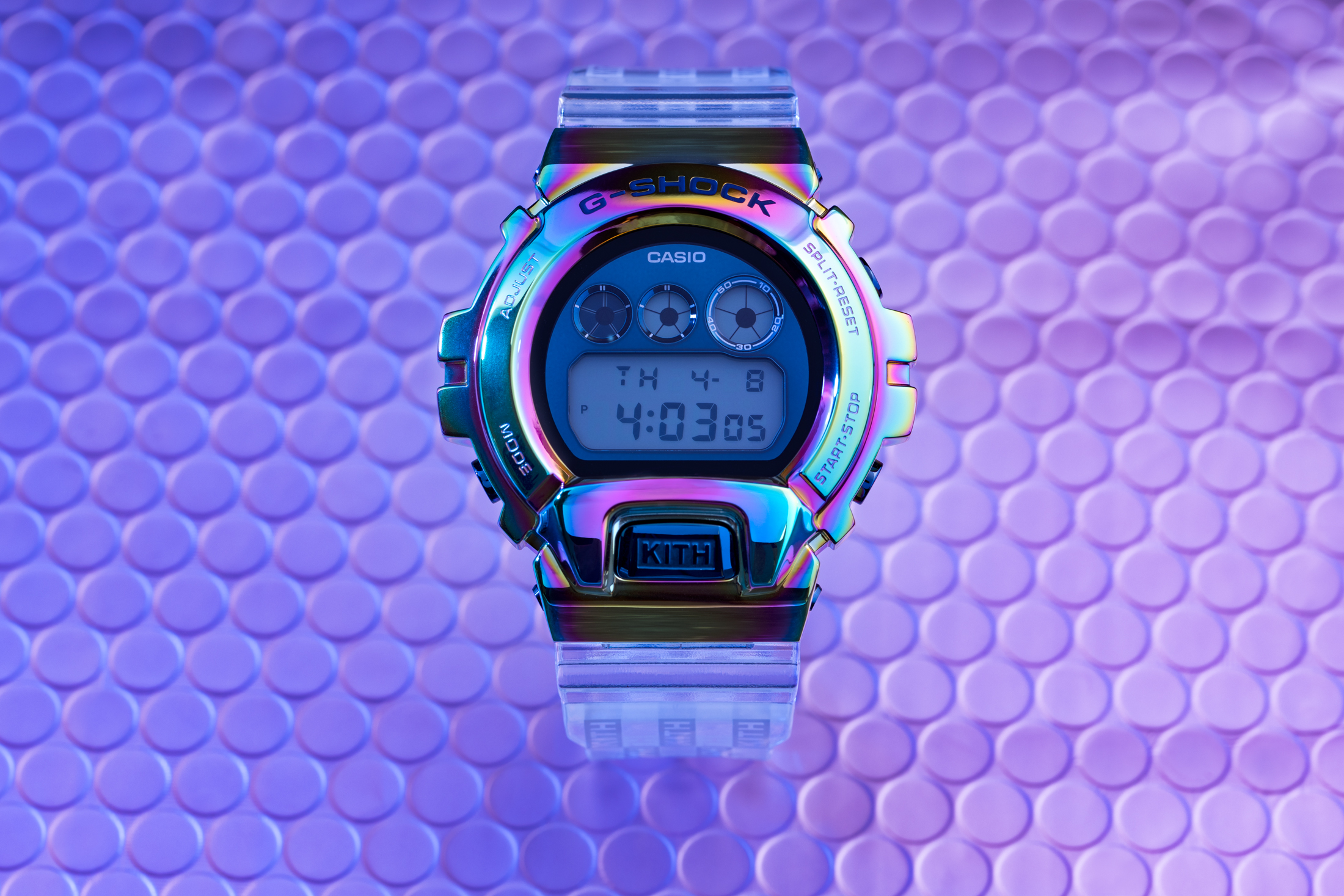 Introducing: The KITH For G-SHOCK GM-6900 レインボー 2021年新作（編集部撮り下ろし） -  Hodinkee Japan （ホディンキー 日本版）