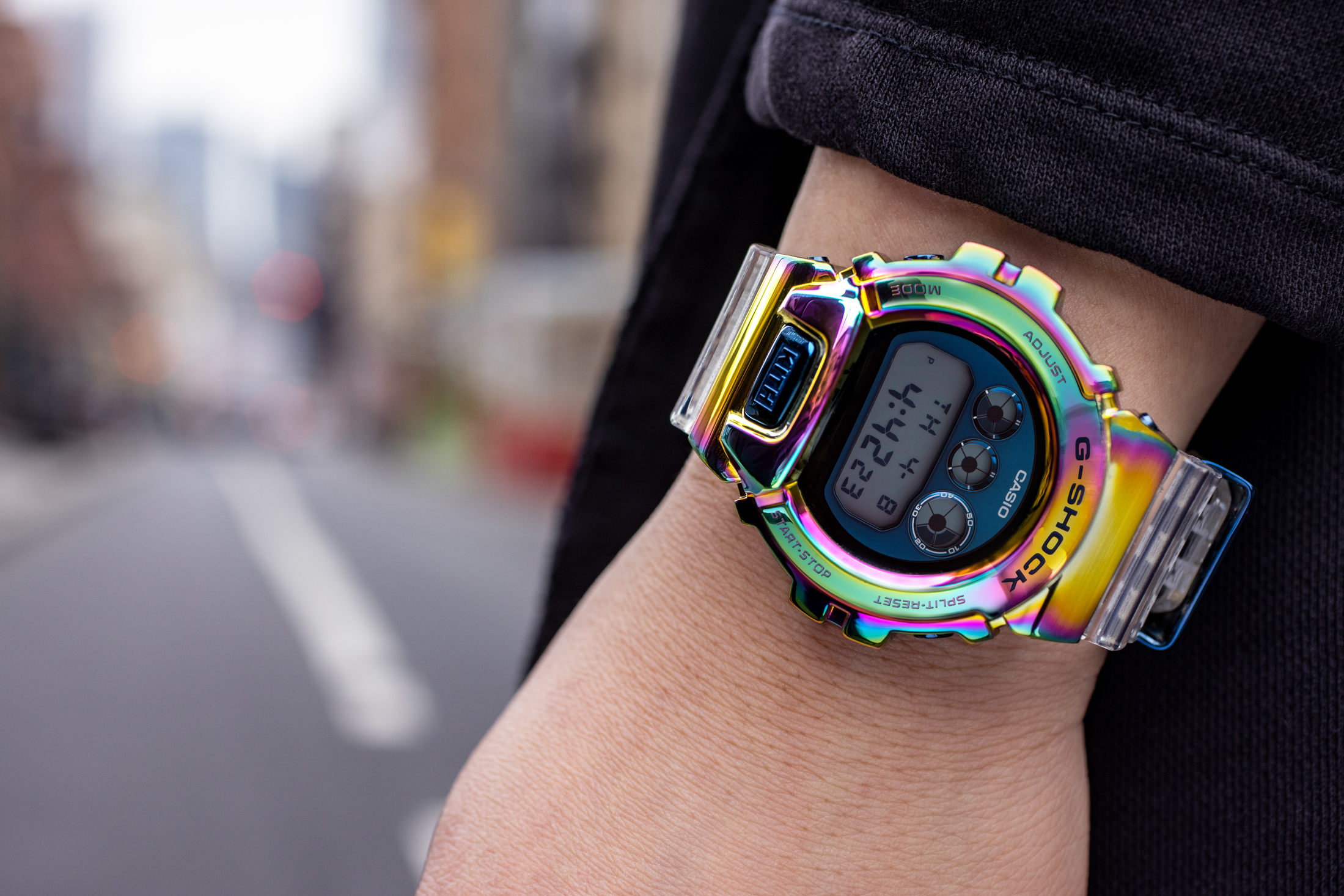 Kith G-SHOCK GM-6900レインボー 10周年限定モデル時計 - 腕時計(デジタル)