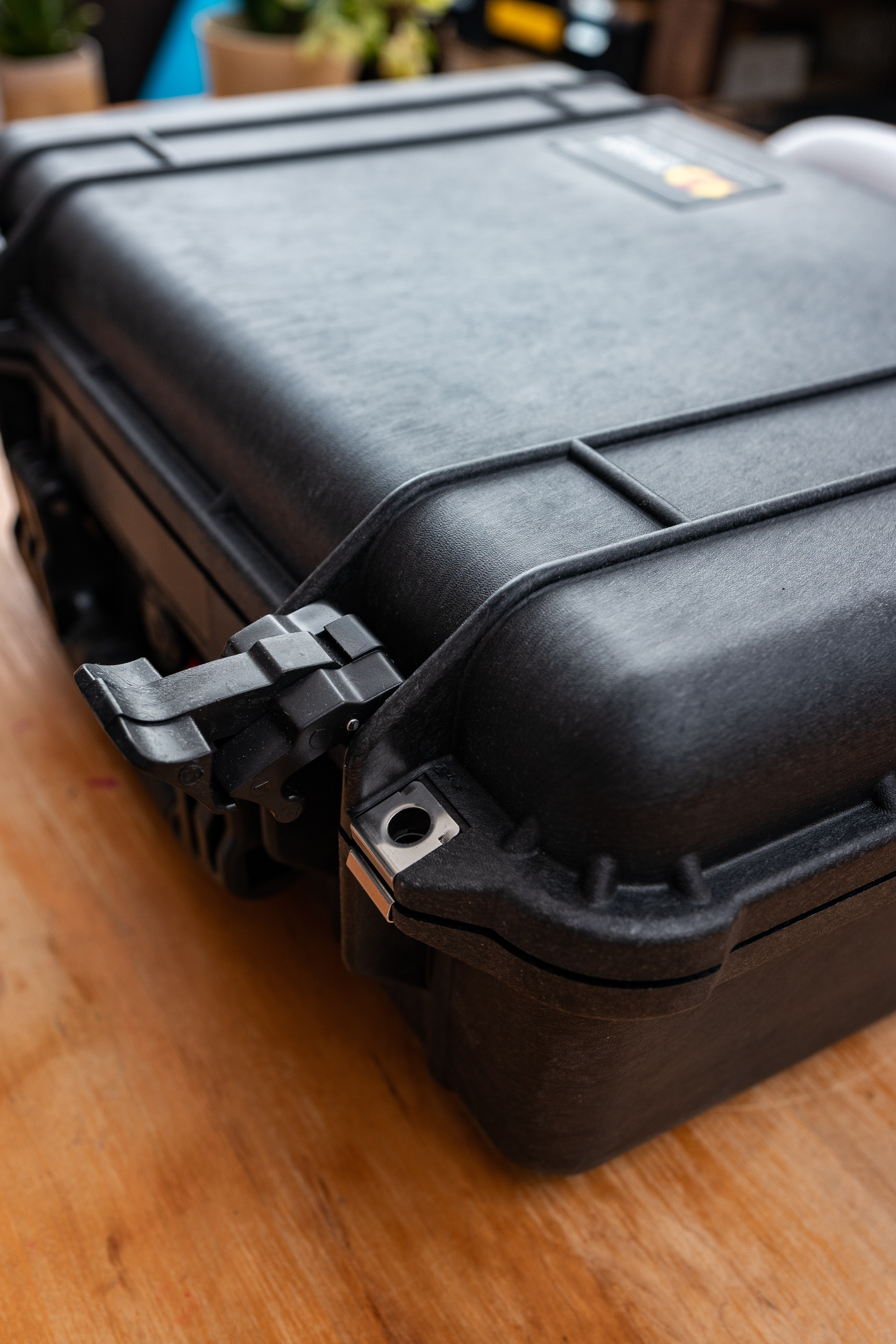 時計ケースをDIY（ペリカン 1500を流用） - Hodinkee Japan