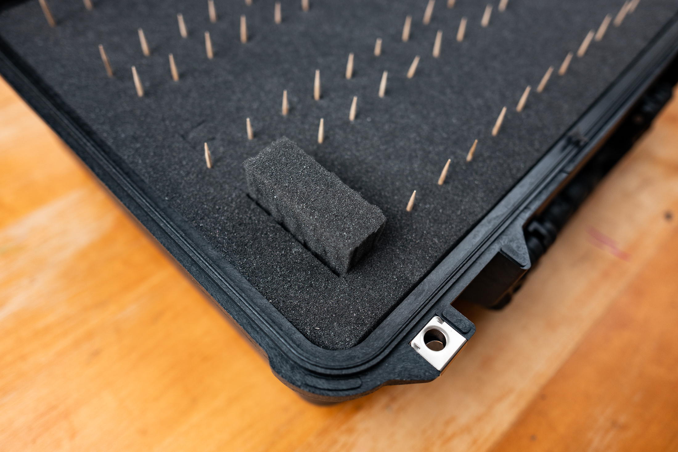 時計ケースをDIY（ペリカン 1500を流用） - HODINKEE Japan （ホディンキー 日本版）