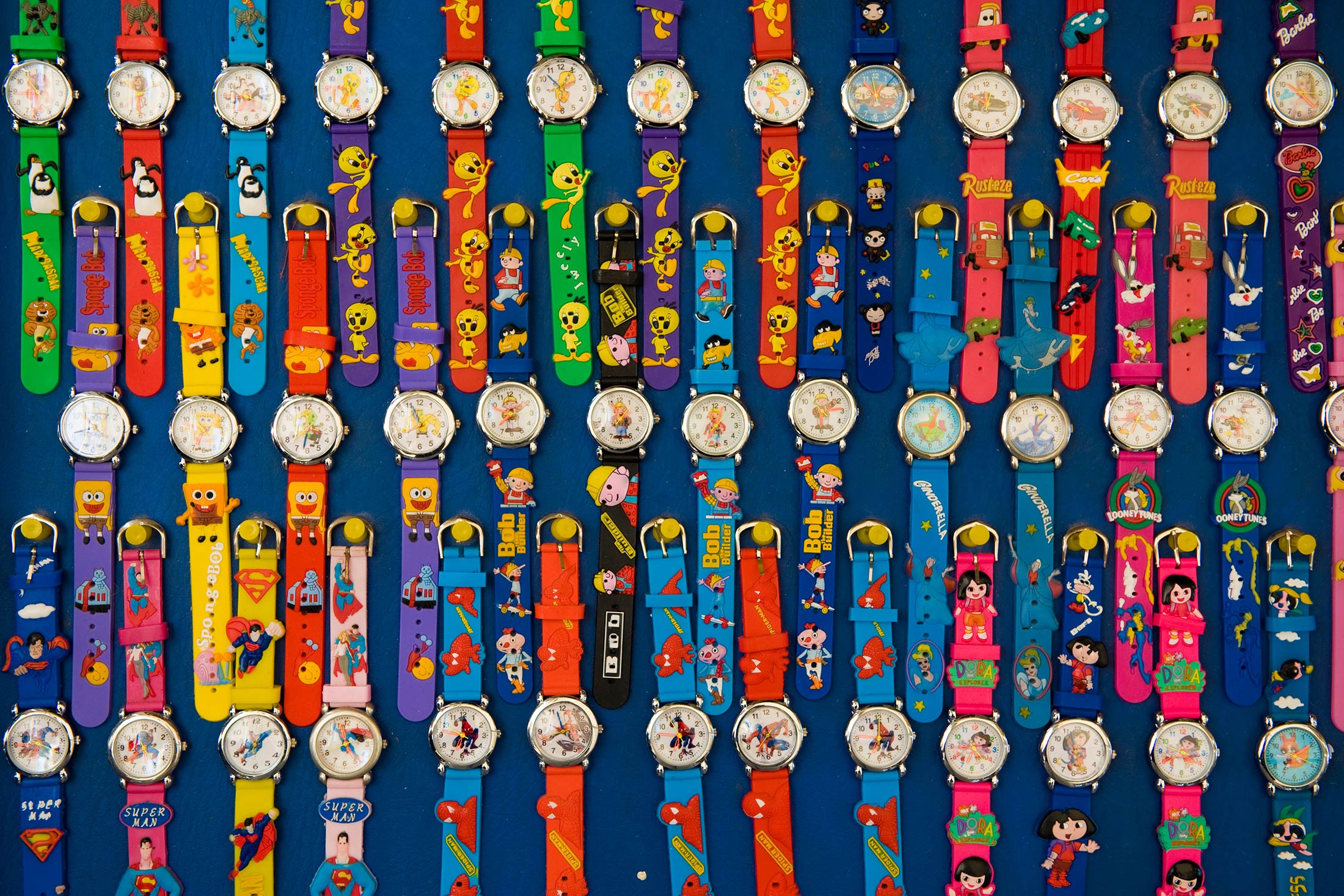 キャラクターウォッチの歴史をネズミの視点で振り返る Hodinkee Japan ホディンキー 日本版