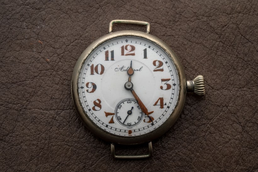 Just Because: 第一次世界大戦の腕時計、トレンチウォッチの皮肉な