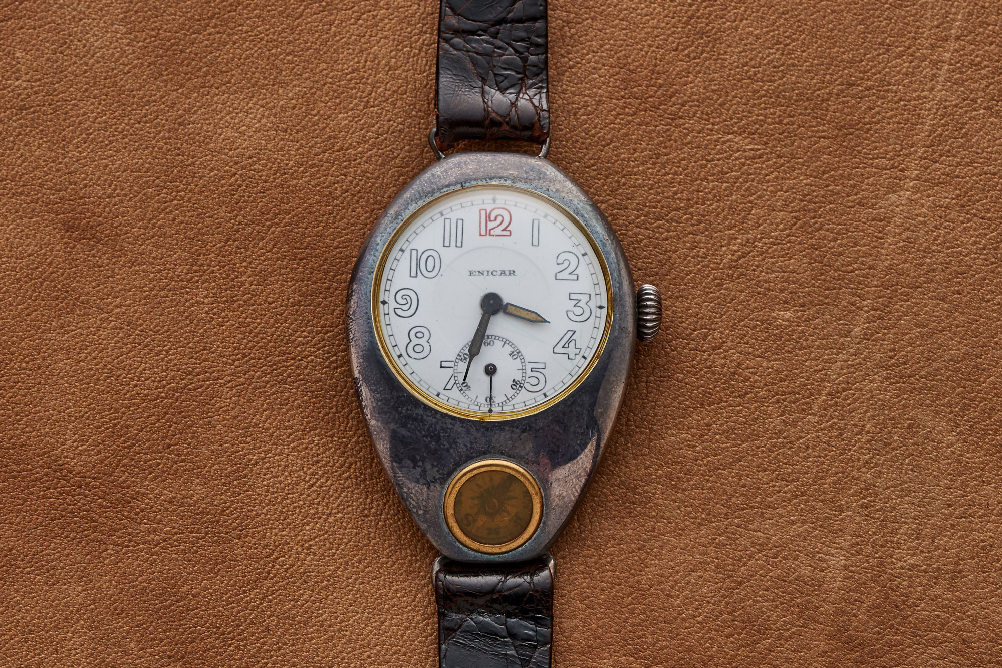 Just Because: 第一次世界大戦の腕時計、トレンチウォッチの皮肉なエレガンス - Hodinkee Japan （ホディンキー 日本版）