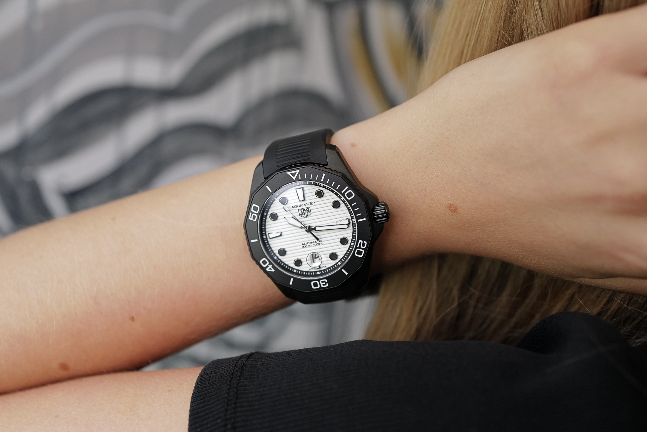 Hands-On: タグ・ホイヤー アクアレーサー プロフェッショナル300