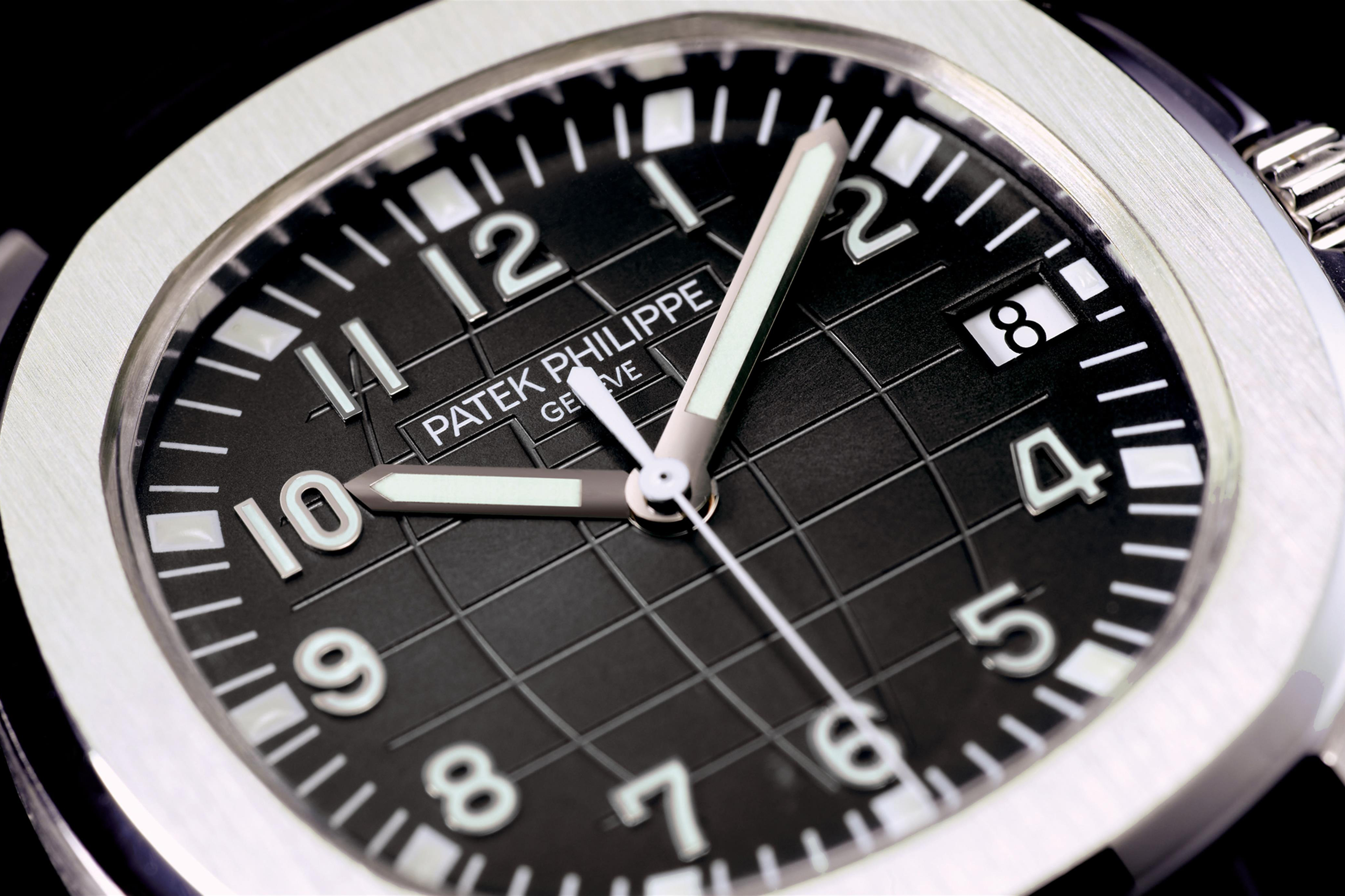 The Patek Philippe Aquanaut 5167A macro dial shot