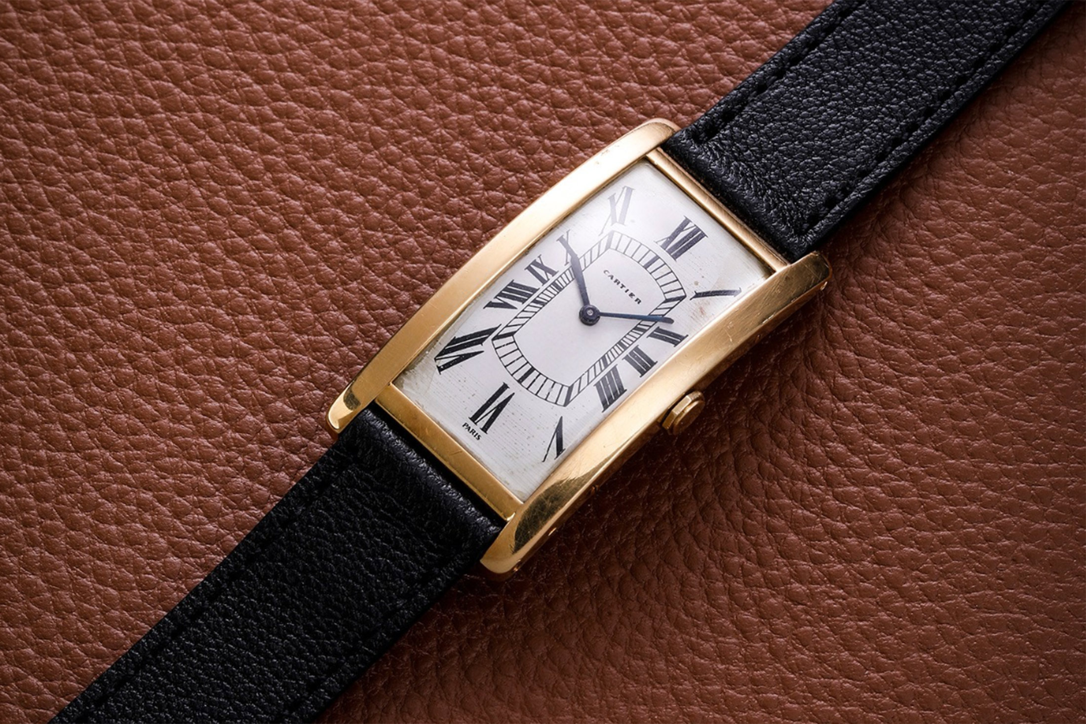 1941 Cartier Tank Cintrée in yellow gold