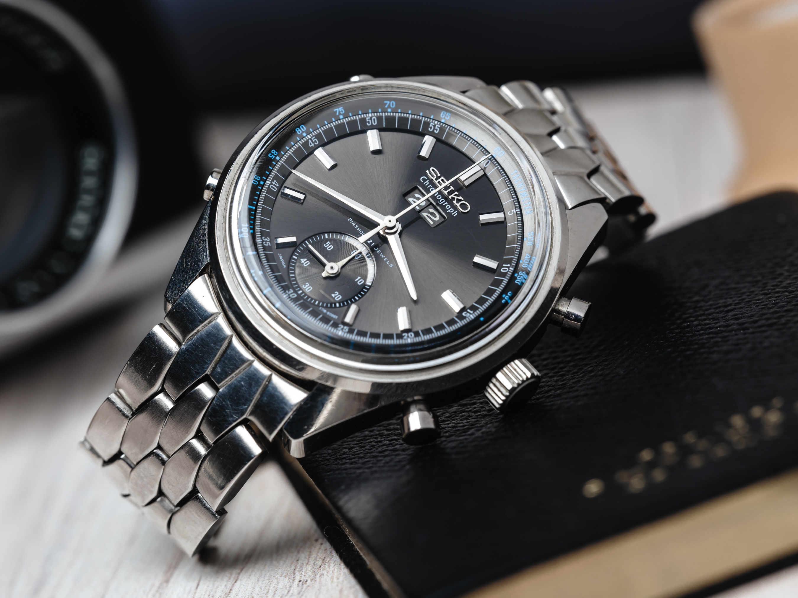 セイコー 5718-8000、日本のすばらしいオリンピックの歴史を示す