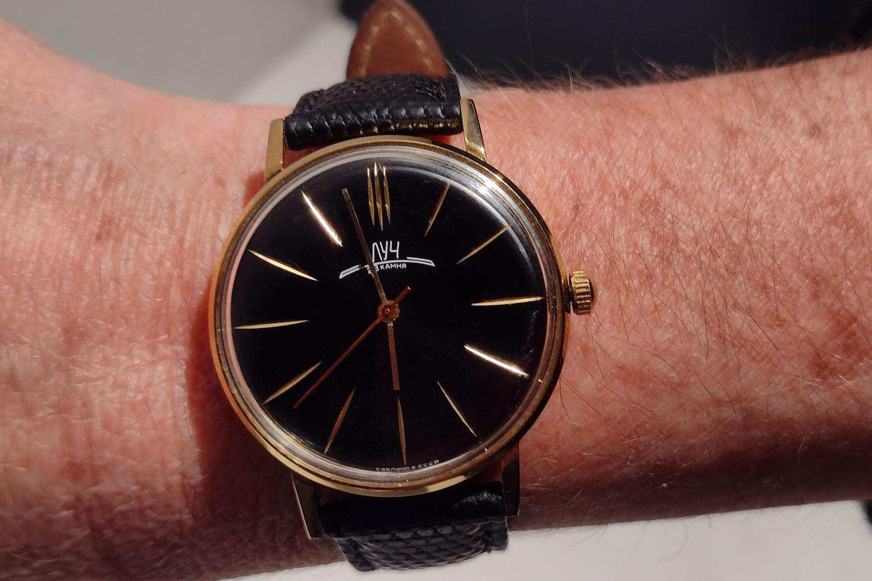 Luch De Luxe on wrist