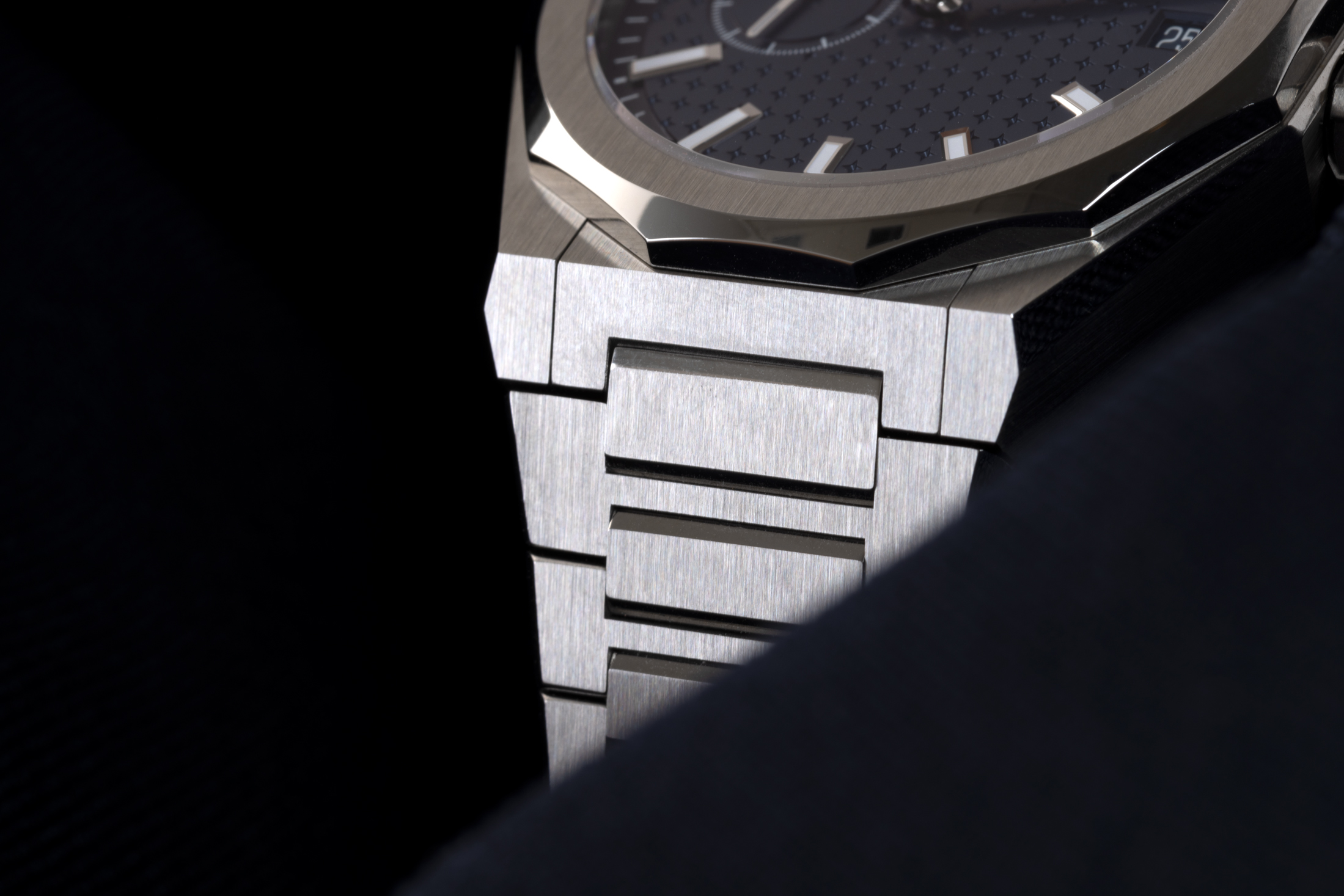 A close-up on the lugs of the Zenith Defy Skyline.