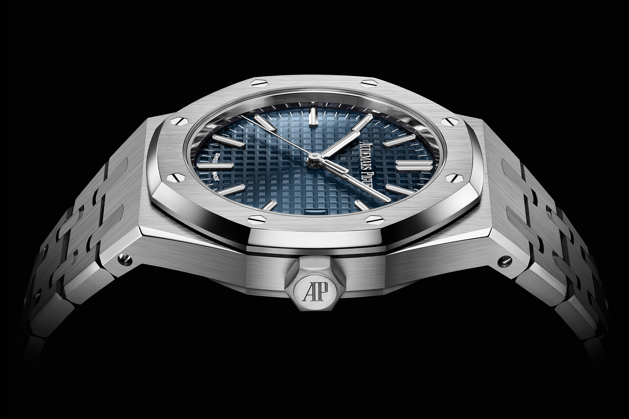Audemars Piguet Royal Oak Selfwinding / 37mm classic Bleu Nuit