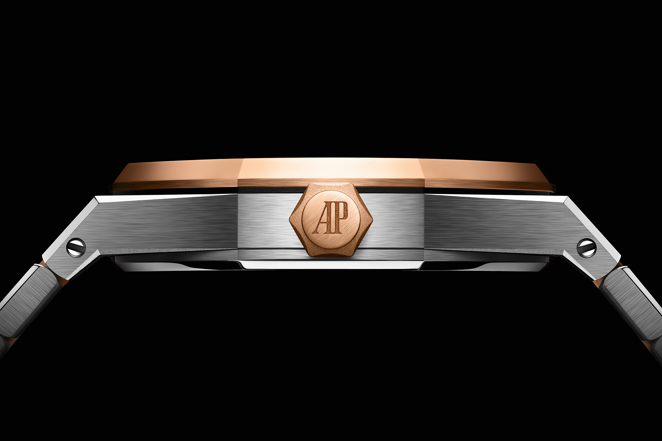 Audemars Piguet Royal Oak Selfwinding / 37mm crown side