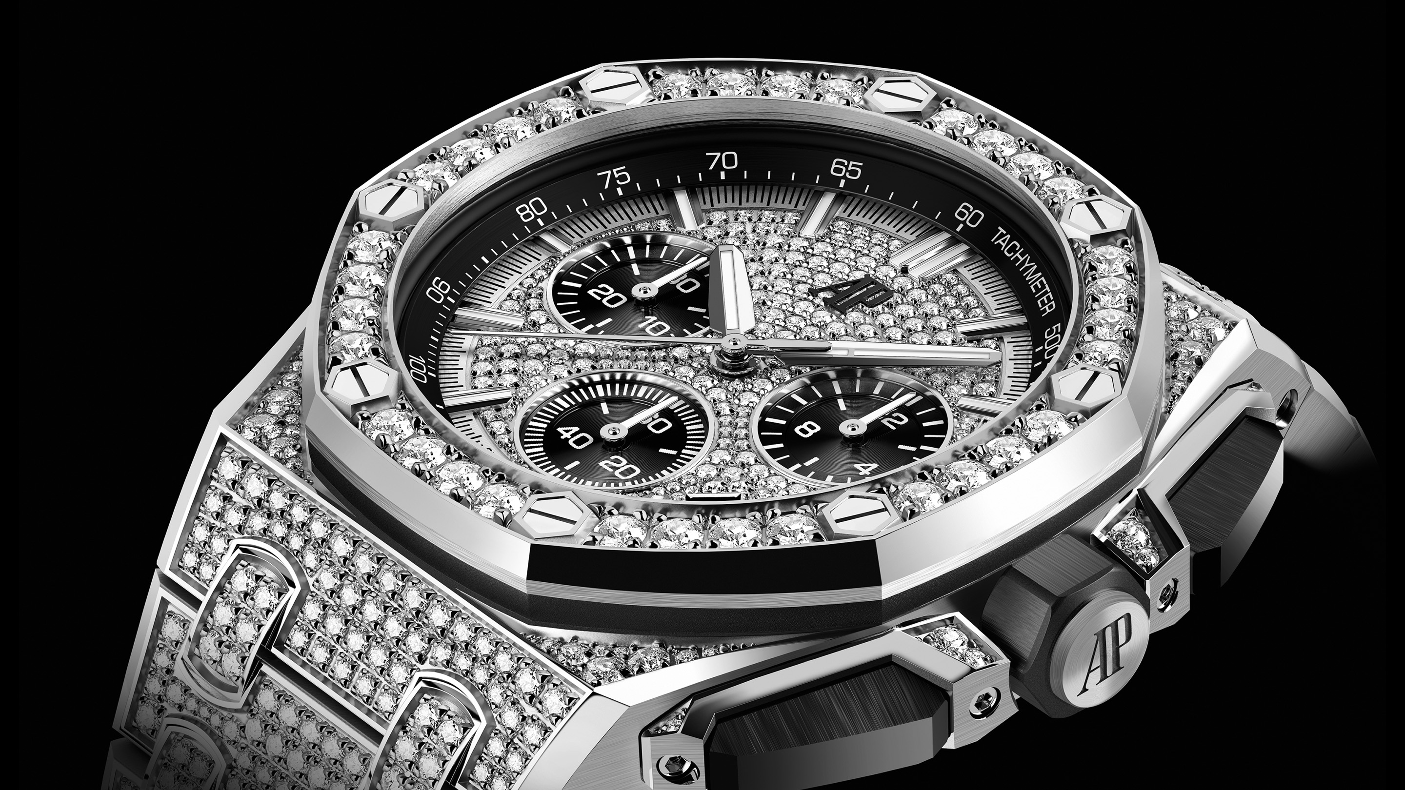 Fully diamond pavé case and bracelet, Royal Oak Offshore