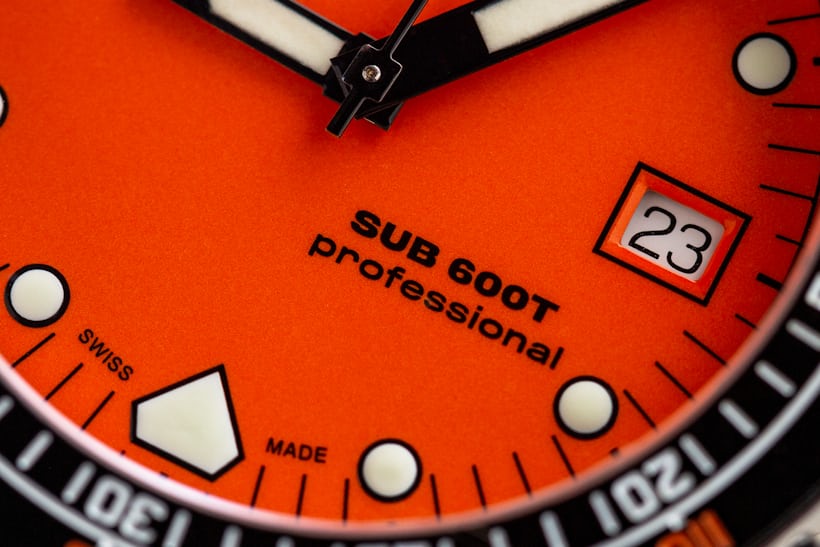 A dial macro of the 600T Professional. 