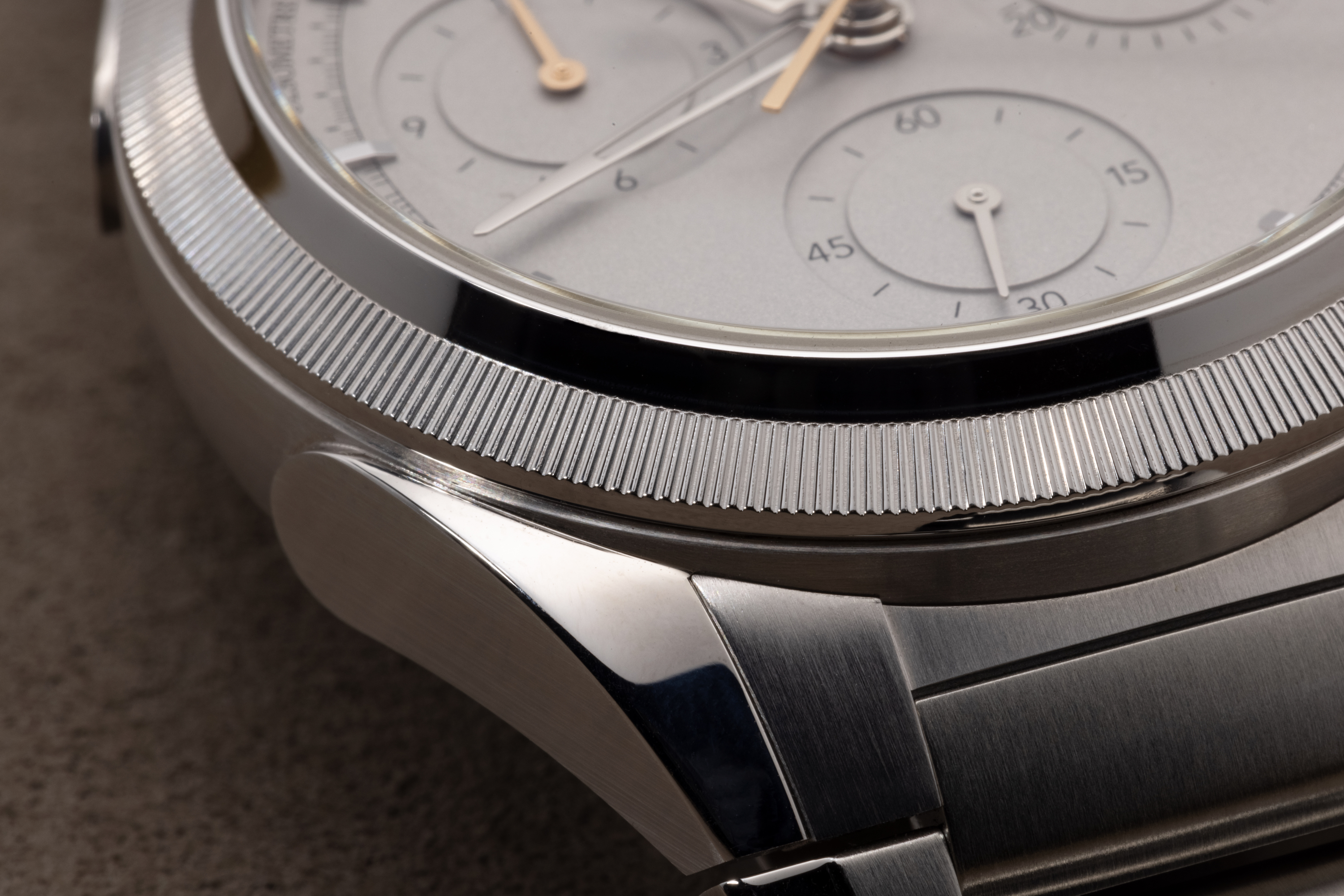 Three-quarter angle of the bezel of the Tonda PF Split-Seconds