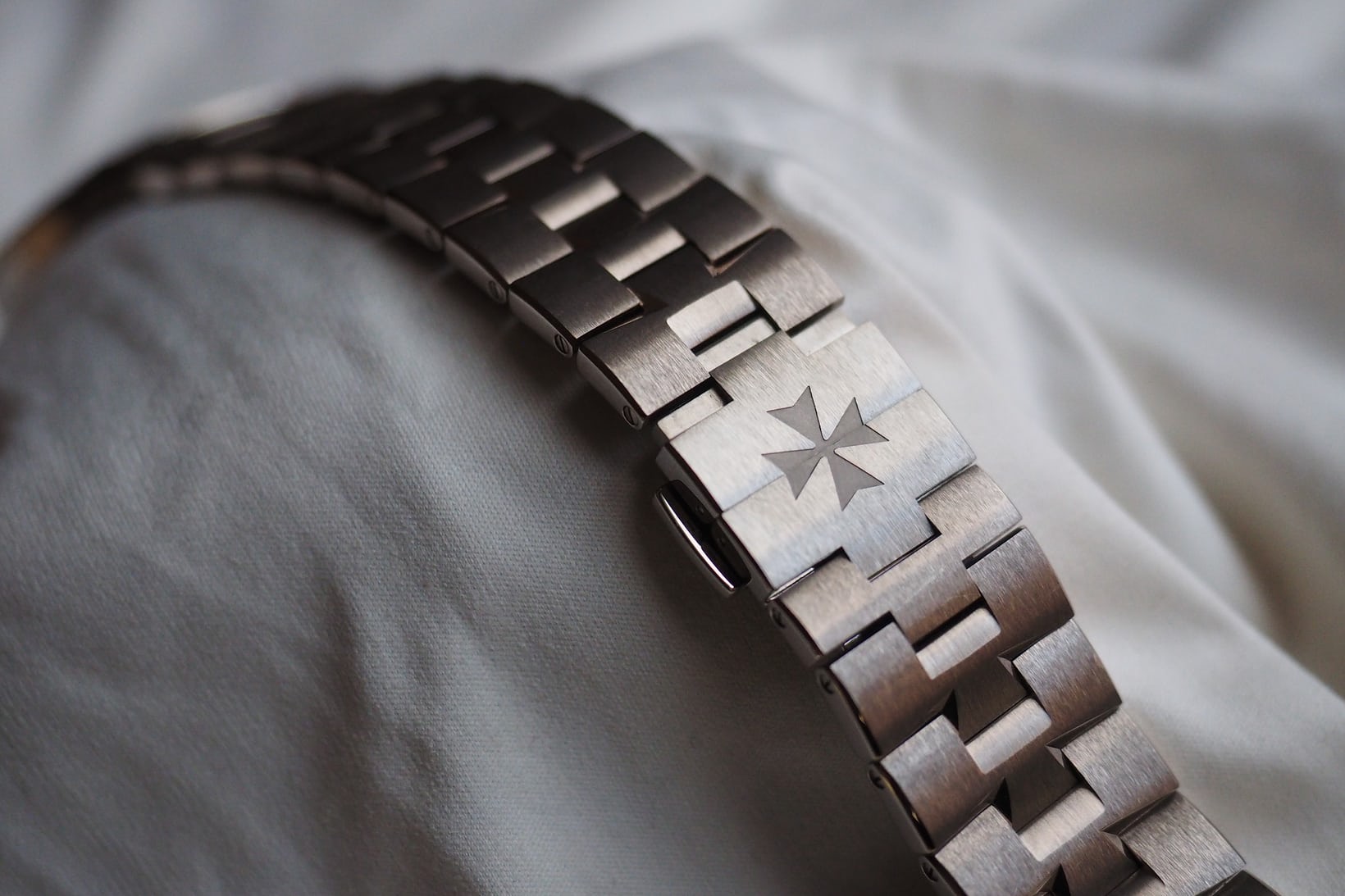 bracelet, vacheron constantin overseas ultra thin