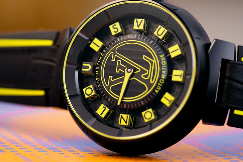 A close-up of the three-dimensional Louis Vuitton Spin Time Air Quantum display.