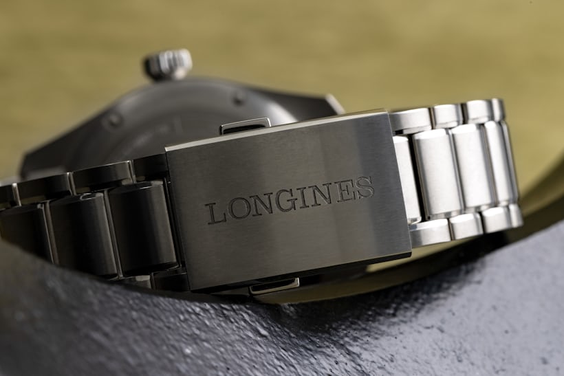 The bracelet clasp of the Longines Spirit GMT Zulu Time