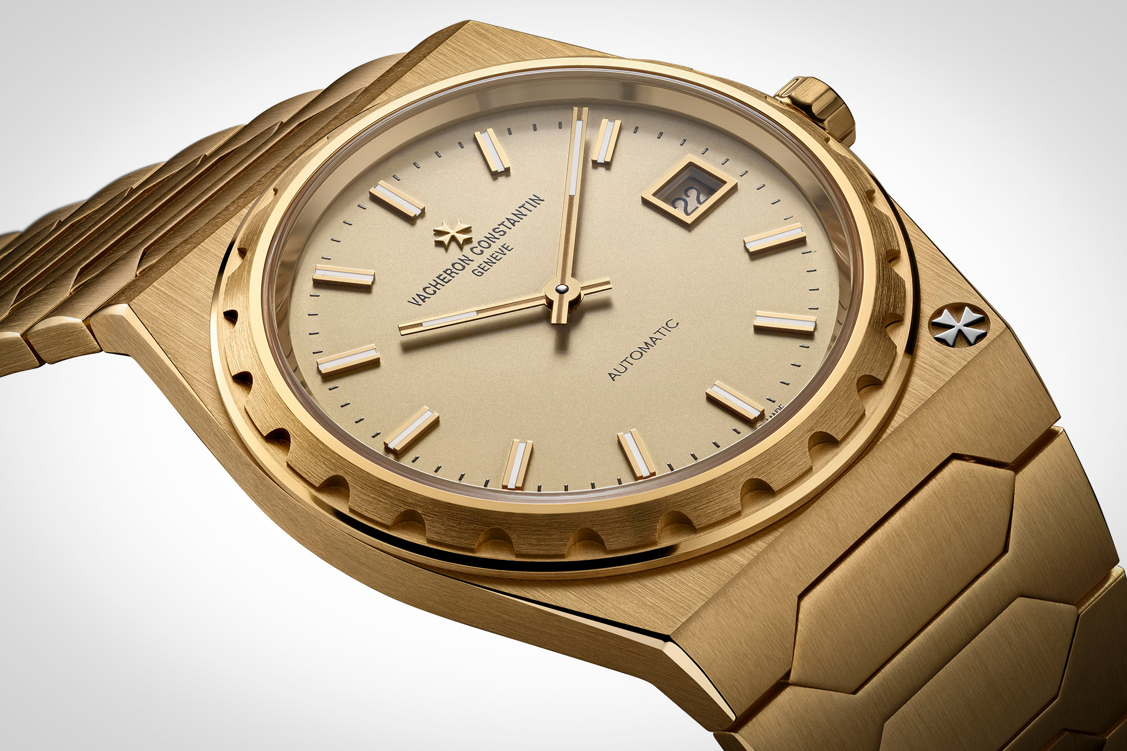 Vacheron Constantin Les Historiques 222 in yellow gold