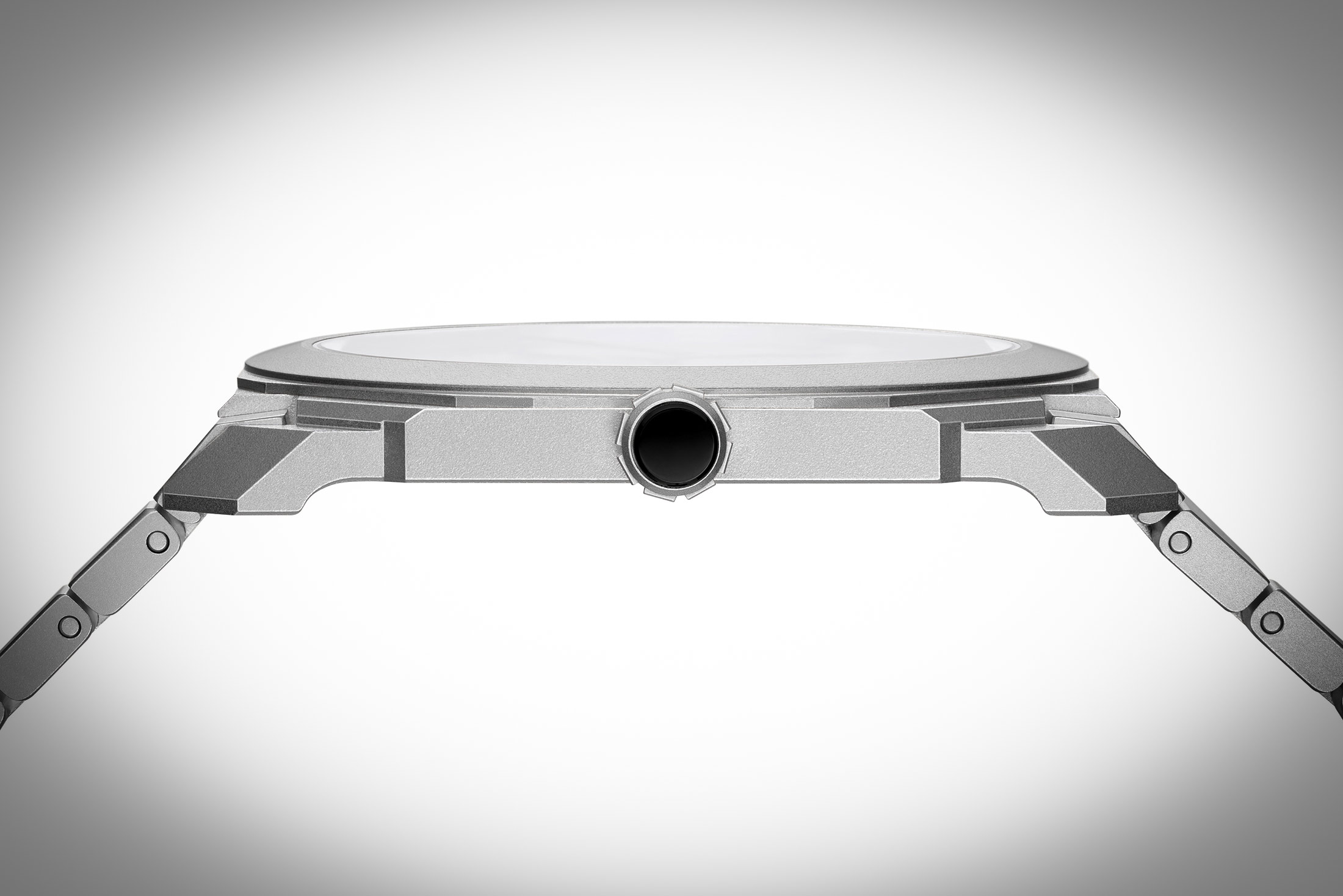 20th anniversary Bulgari Octo Finissimo Automatic, side view