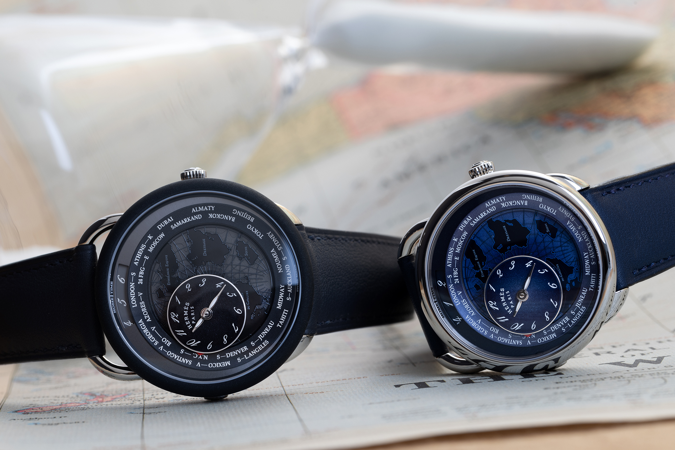 Arceau Le Temps De Voyageur in steel and platinum