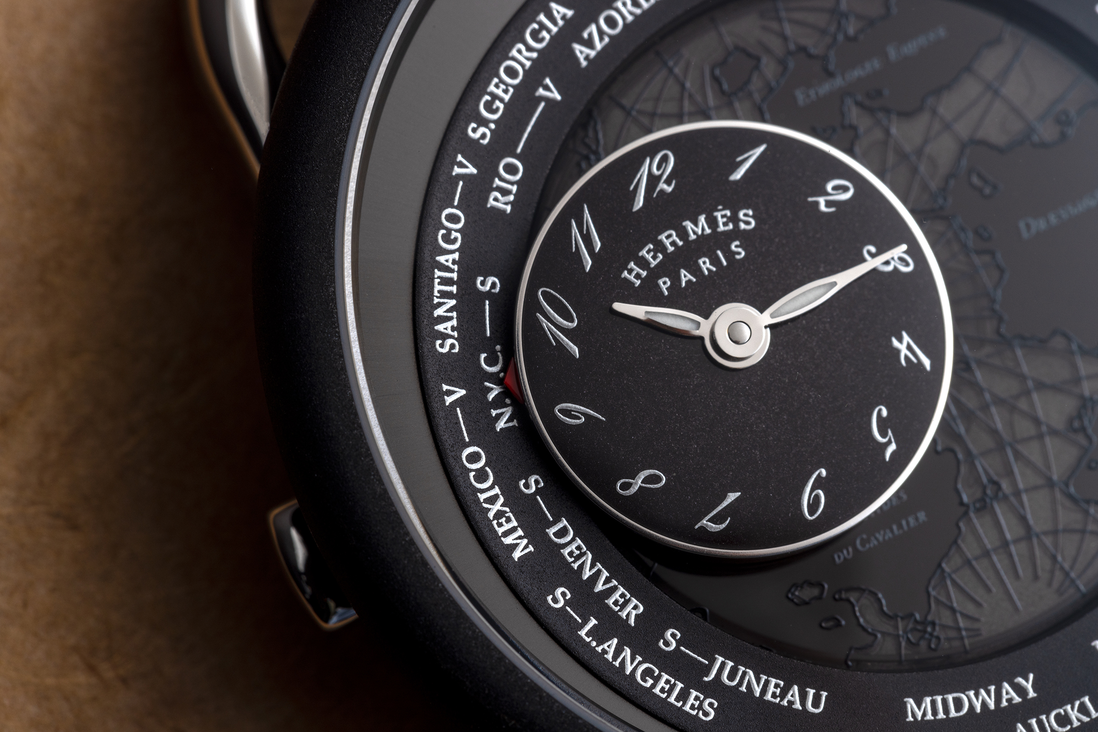 dial closeup, black and platinum Arceau Le Temps De Voyageur