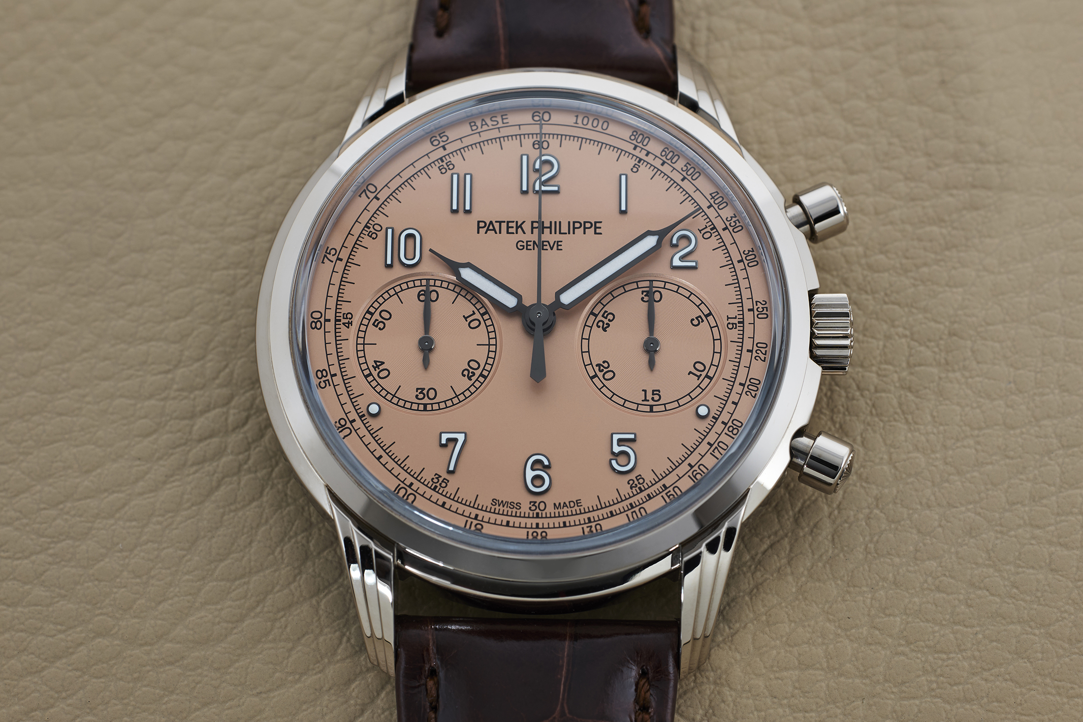 A close-up on the dial of the new Patek Philippe Chronograph 5172G