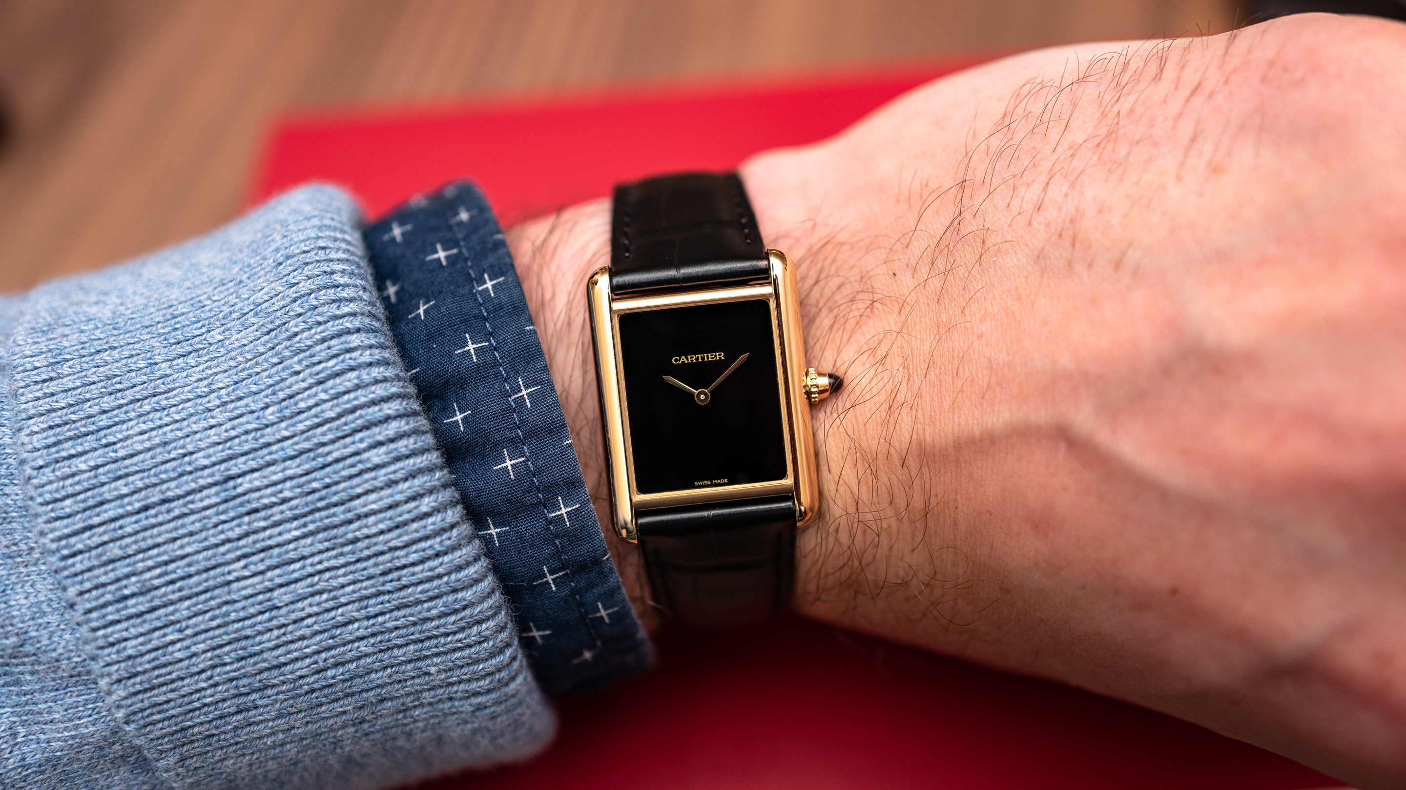 季節のおすすめ商品 Cartier カルティエ マストタンク サファイア ...