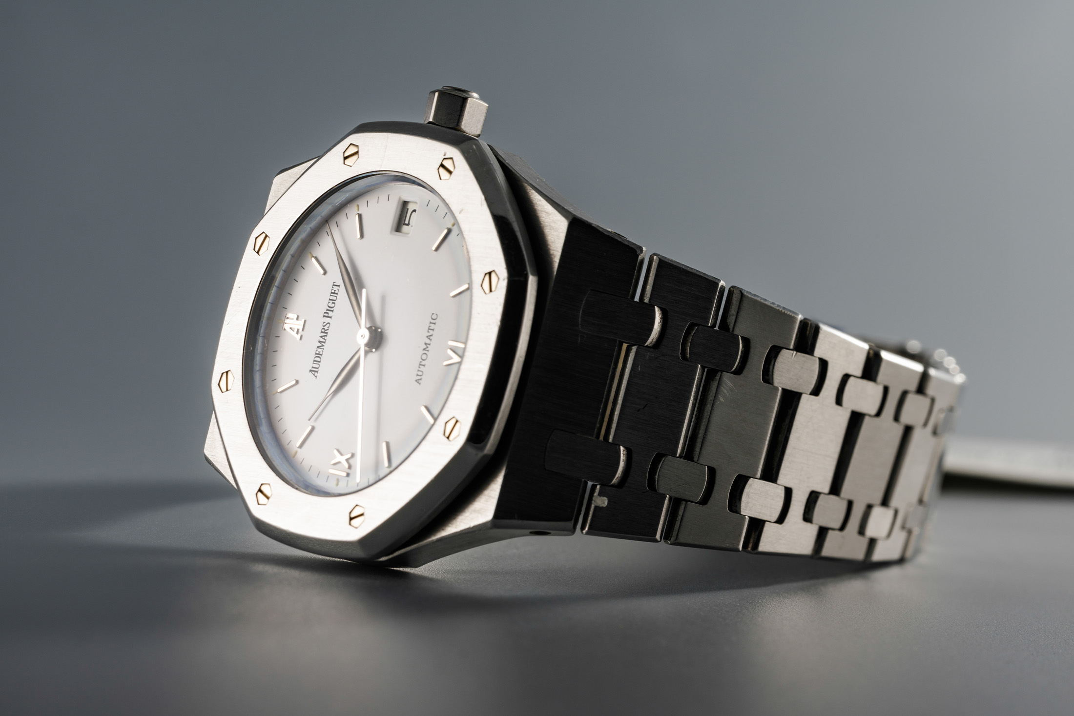 An Audemars Piguet Royal Oak 14790PT