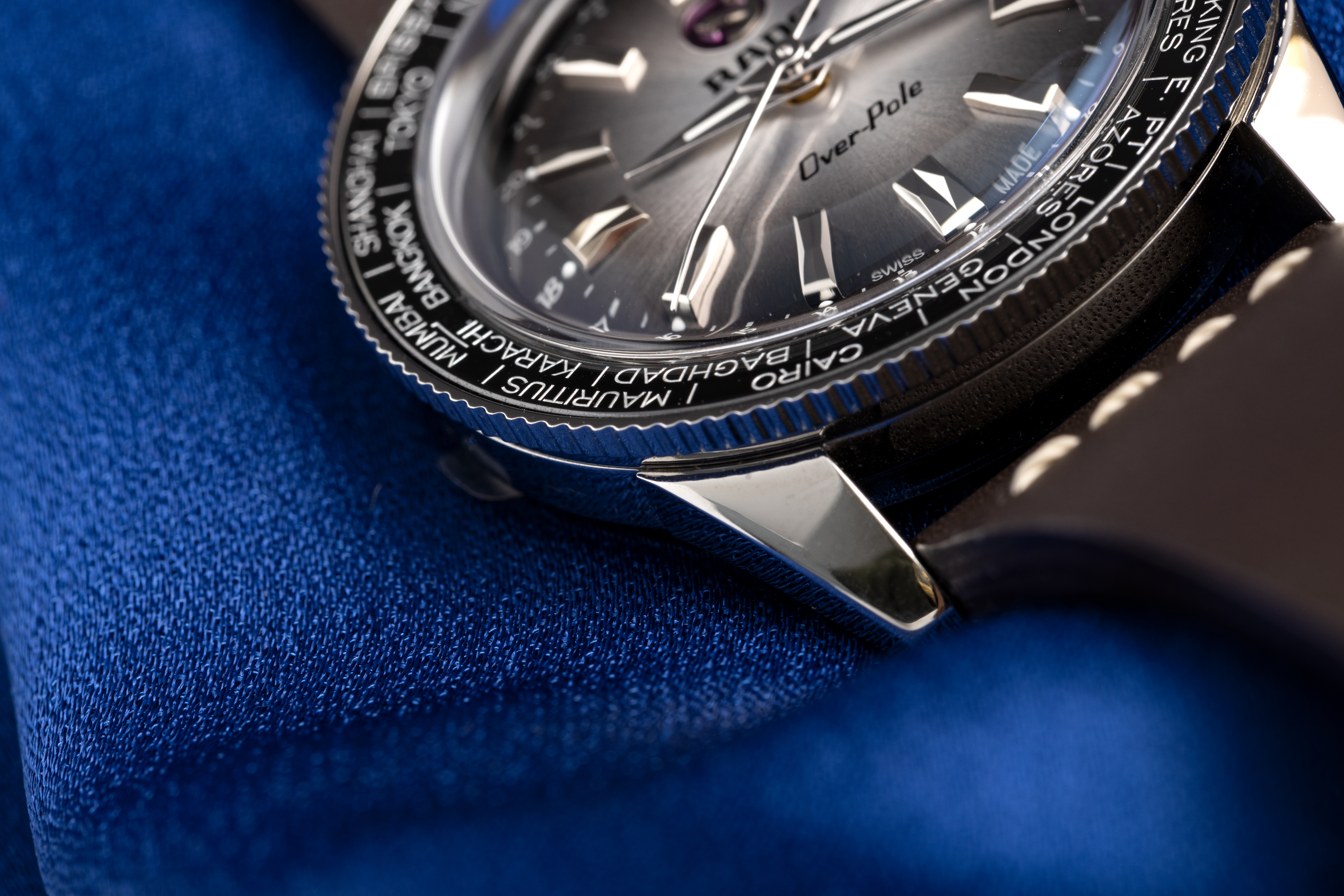 Rado Captain Cook Over-Pole