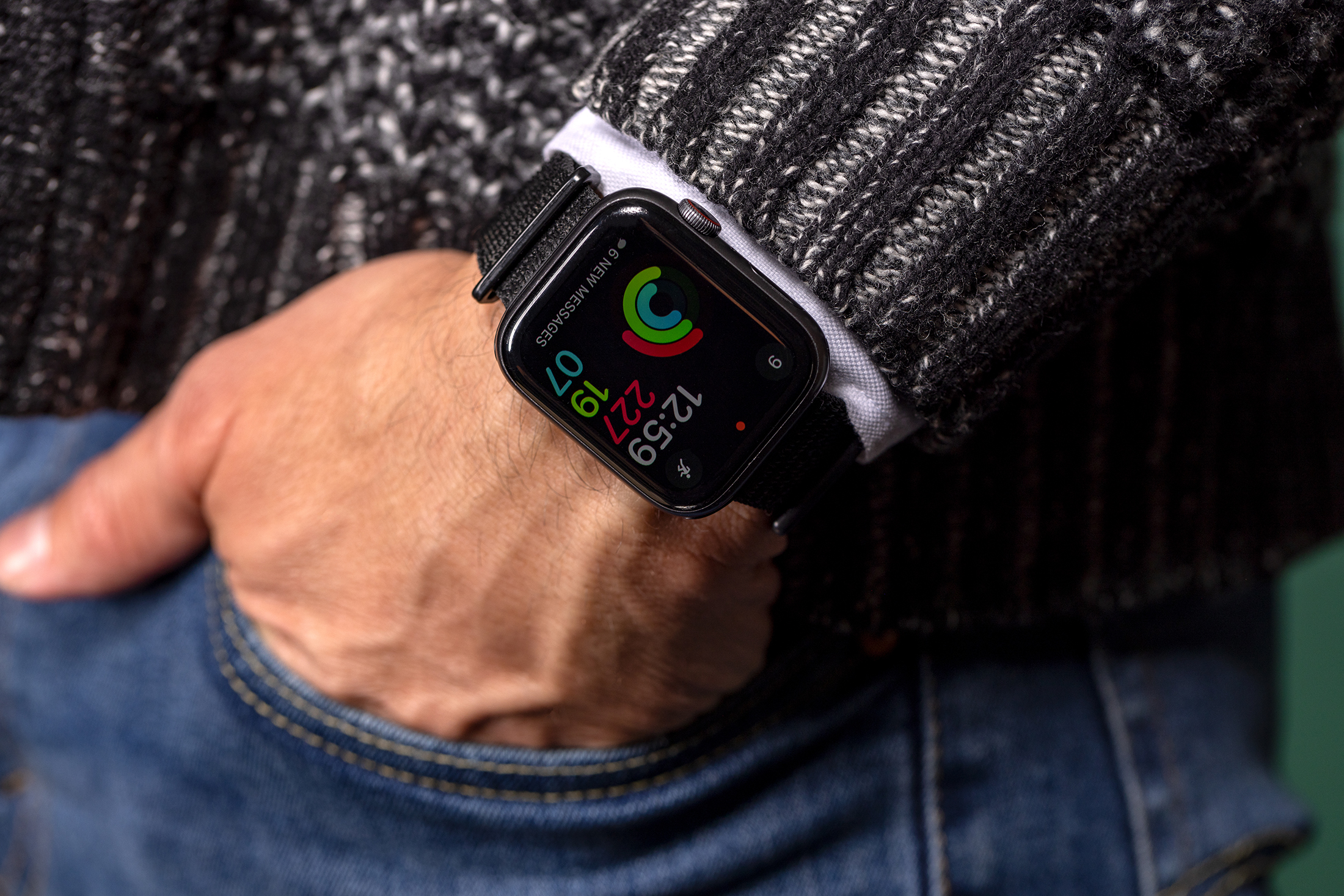 Wrist shot of Victor's Applewatch.