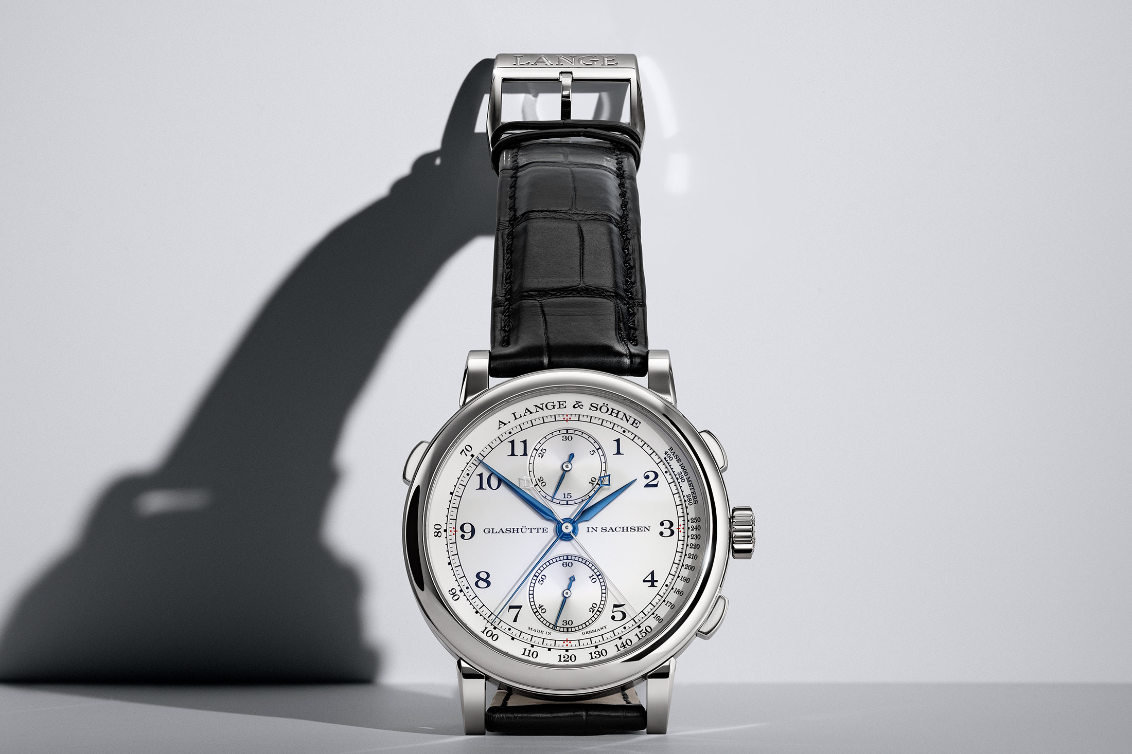 Introducing: A.ランゲ＆ゾーネ 1815 ラトラパントにプラチナが登場