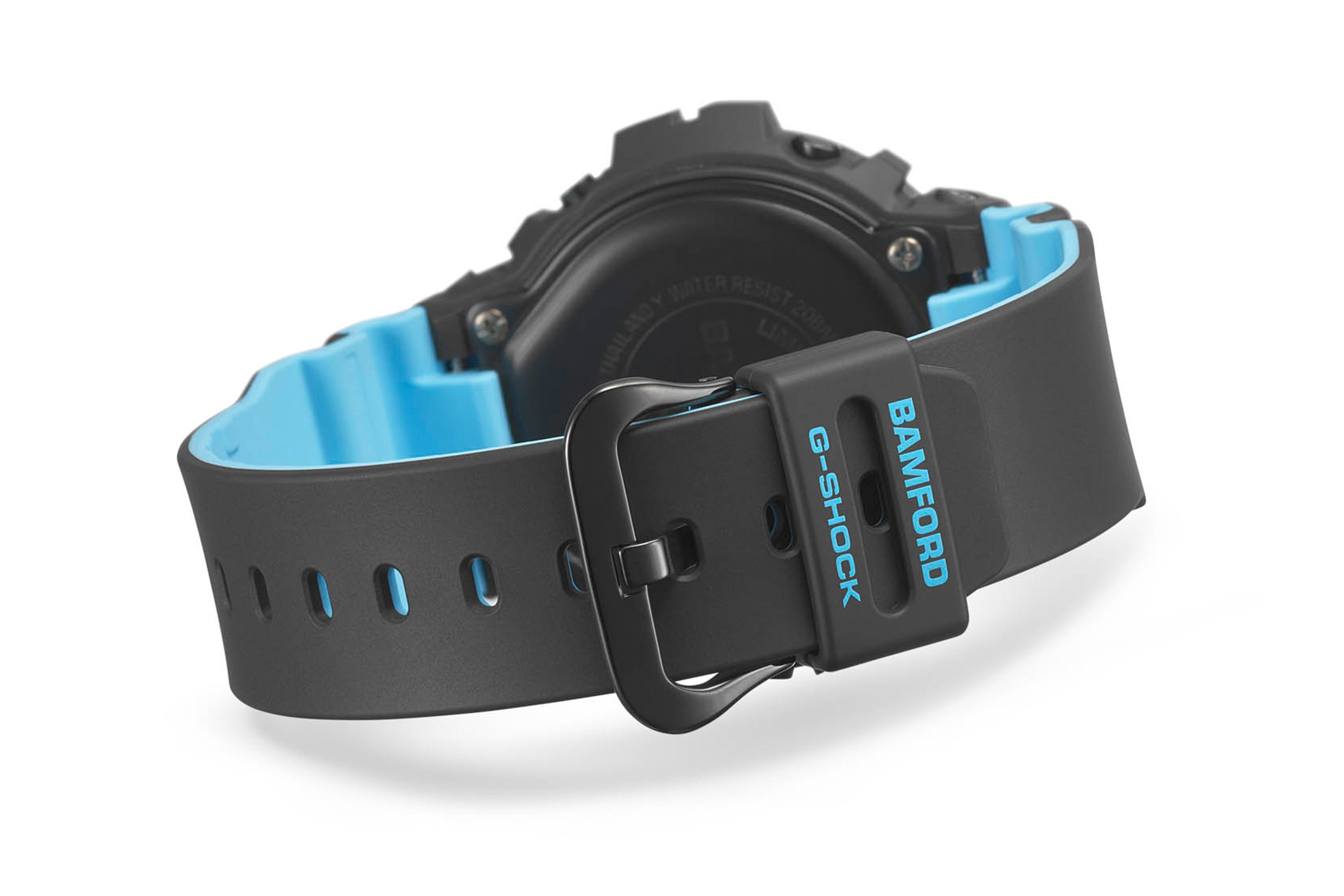 Introducing: G-SHOCK×バンフォード DW-6900BWD-1ERでトリプルブルー