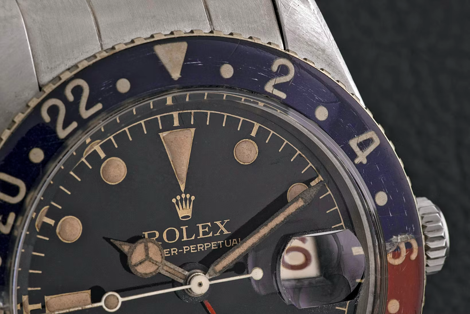 Rolex radium numerals