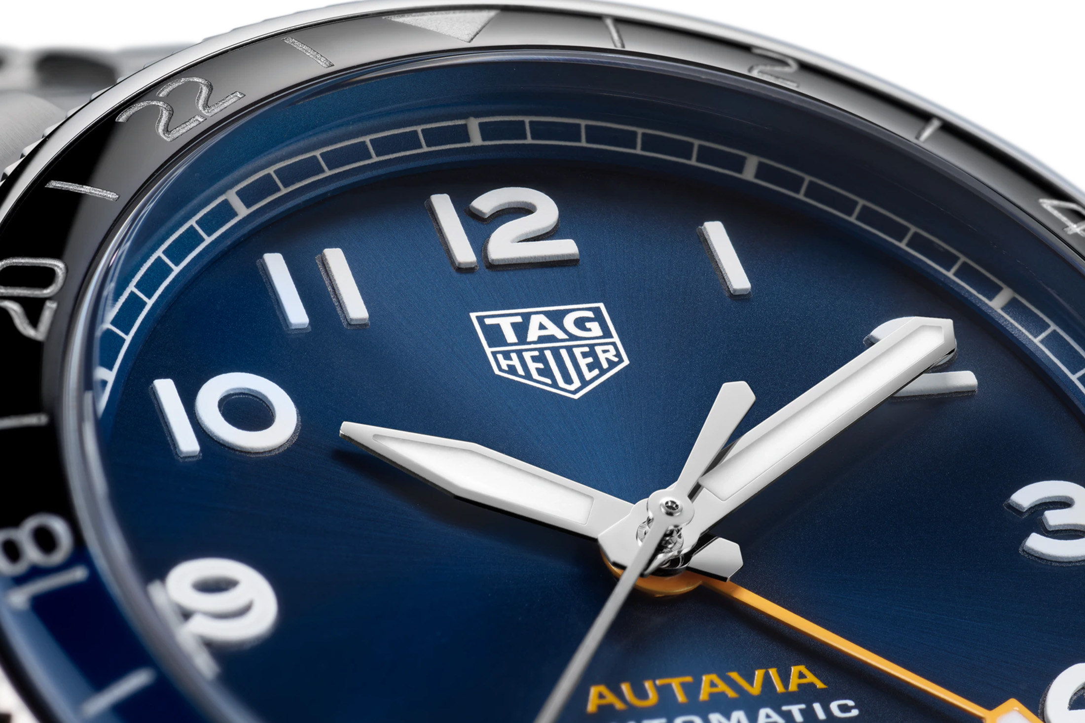 the tag heuer autavia GMT dial 